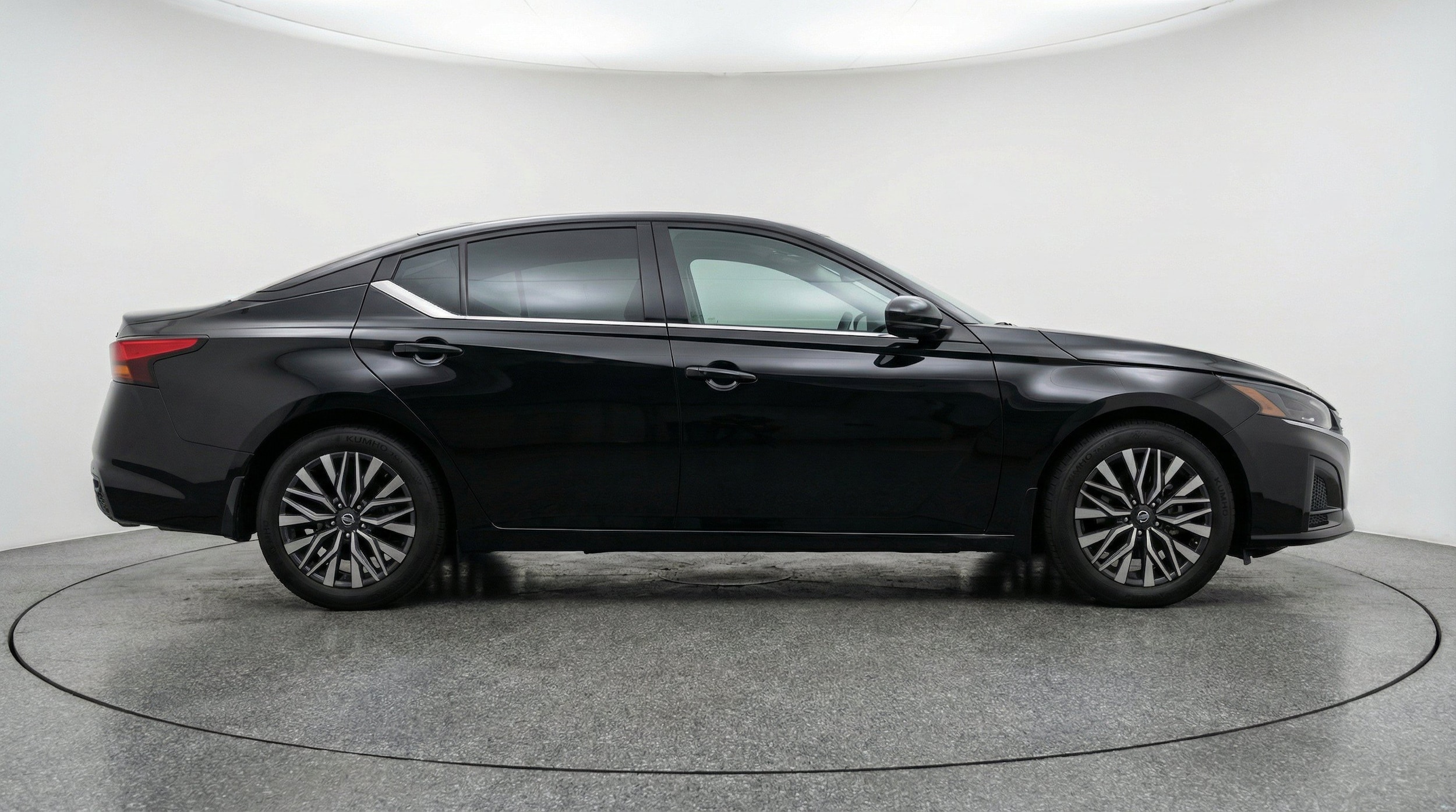 Thumbnail: 2025 Nissan Altima - 11