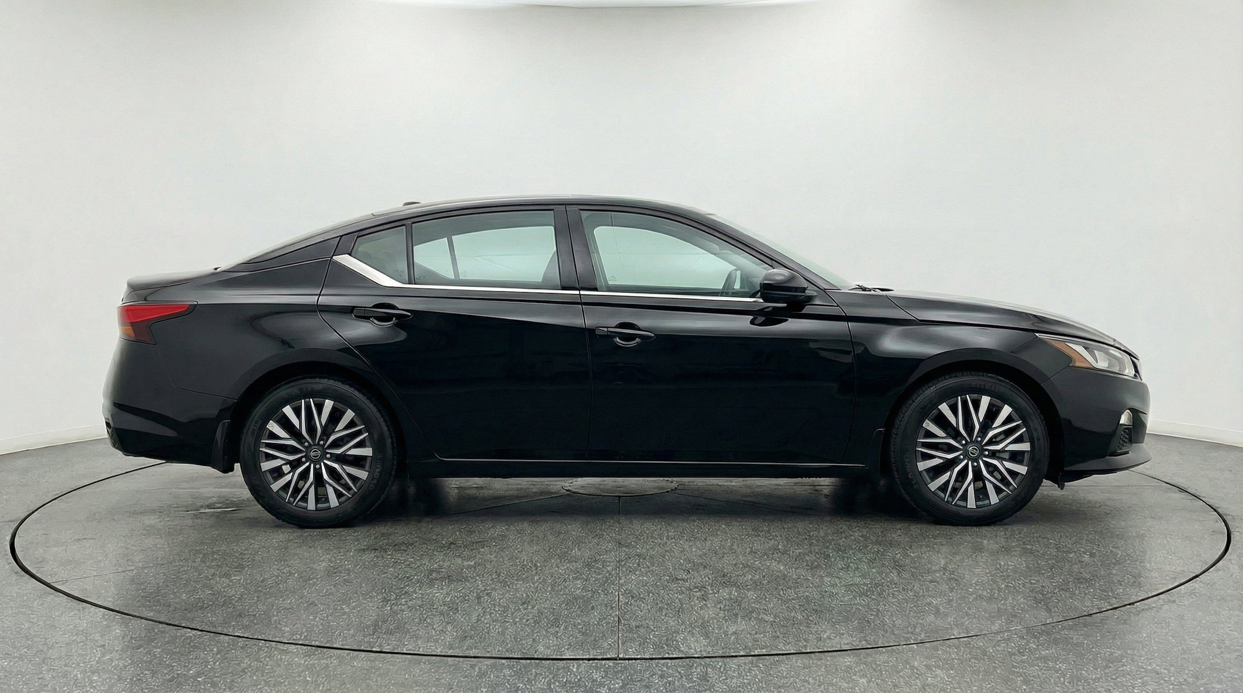 Thumbnail: 2025 Nissan Altima - 11