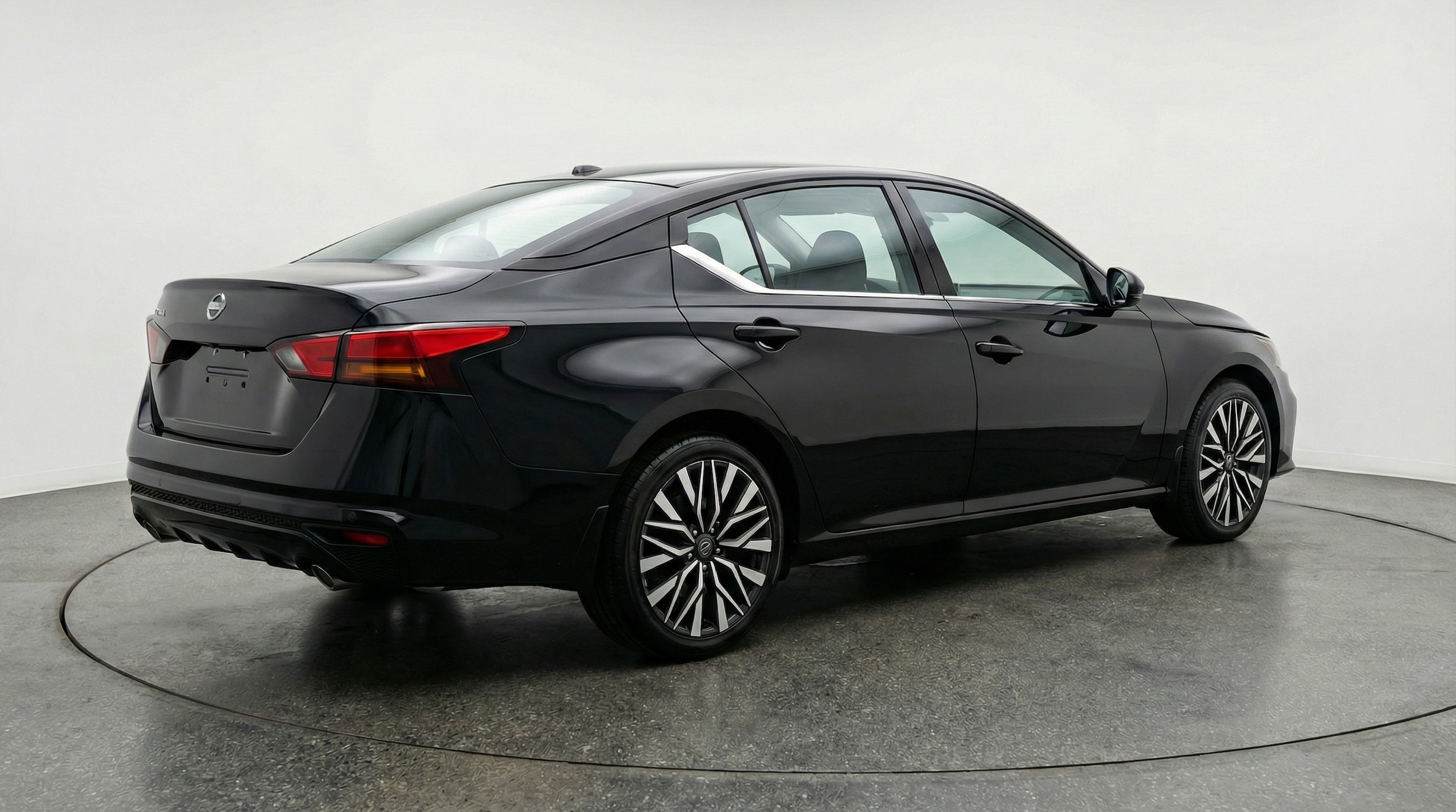 Thumbnail: 2025 Nissan Altima - 7