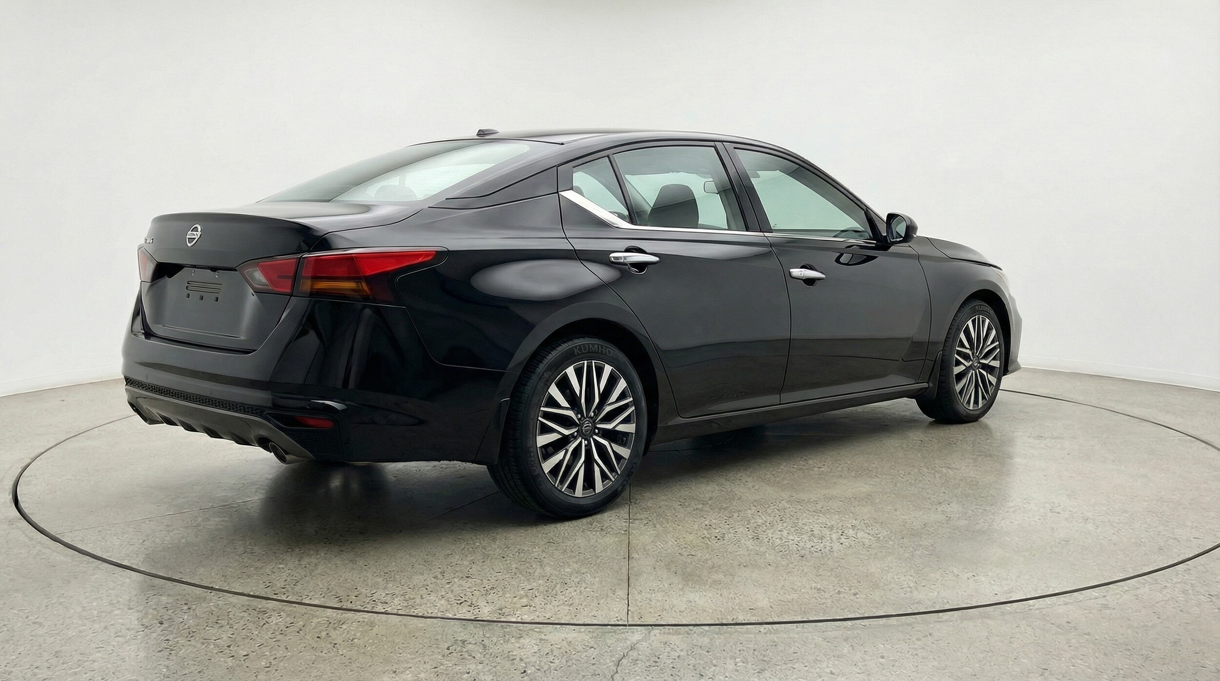 Thumbnail: 2025 Nissan Altima - 7