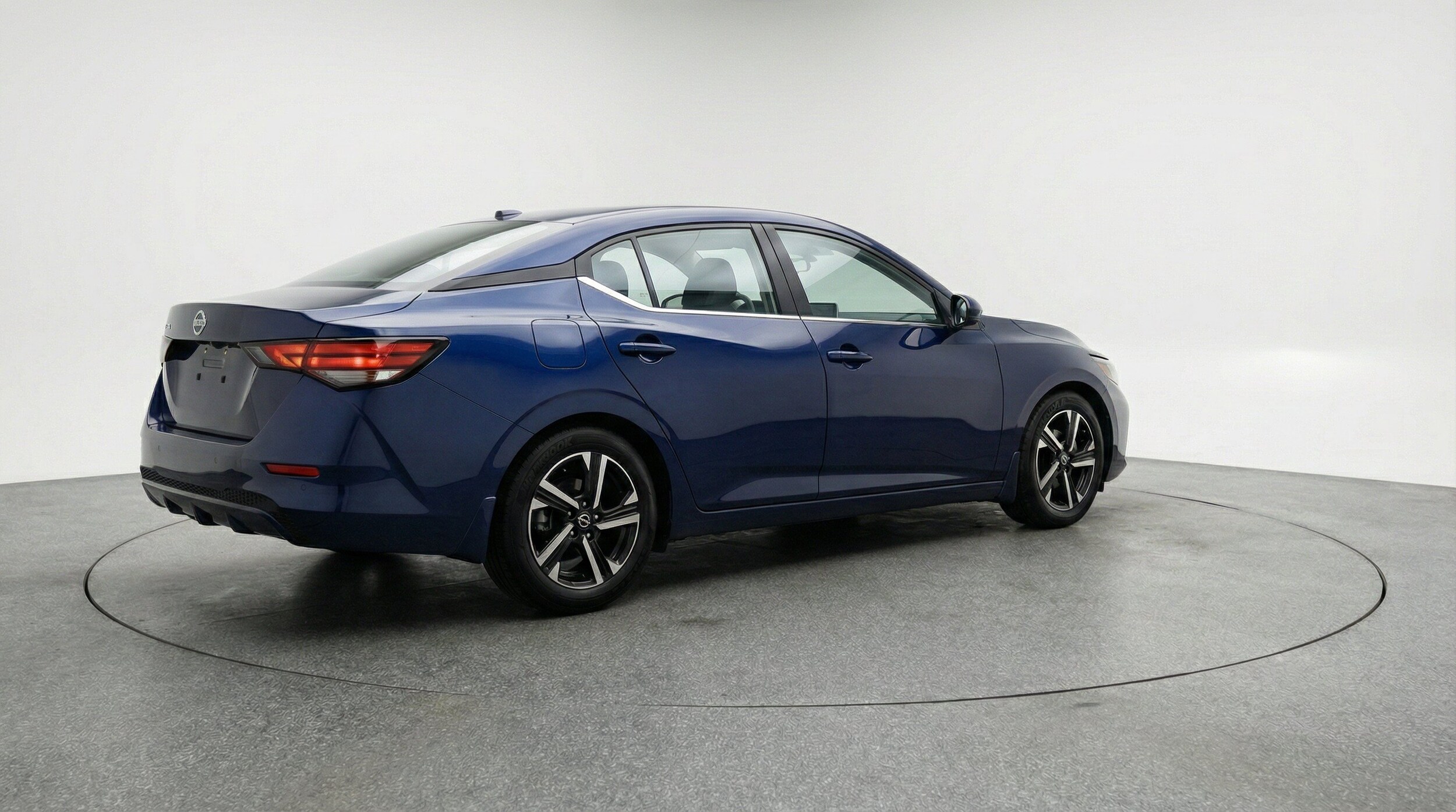 Thumbnail: 2025 Nissan Sentra - 9