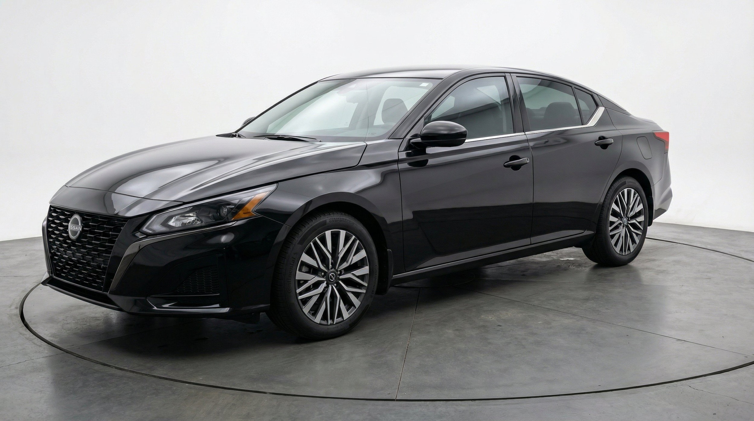 Thumbnail: 2025 Nissan Altima - 3