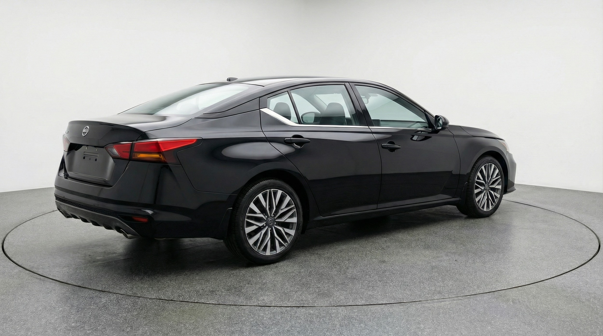 Thumbnail: 2025 Nissan Altima - 7