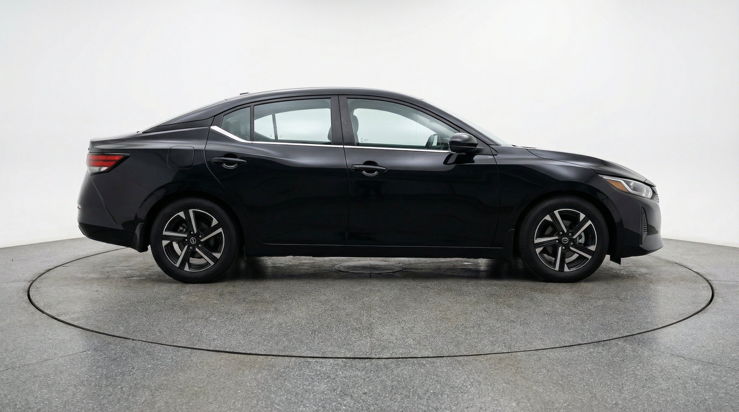 Thumbnail: 2025 Nissan Sentra - 11