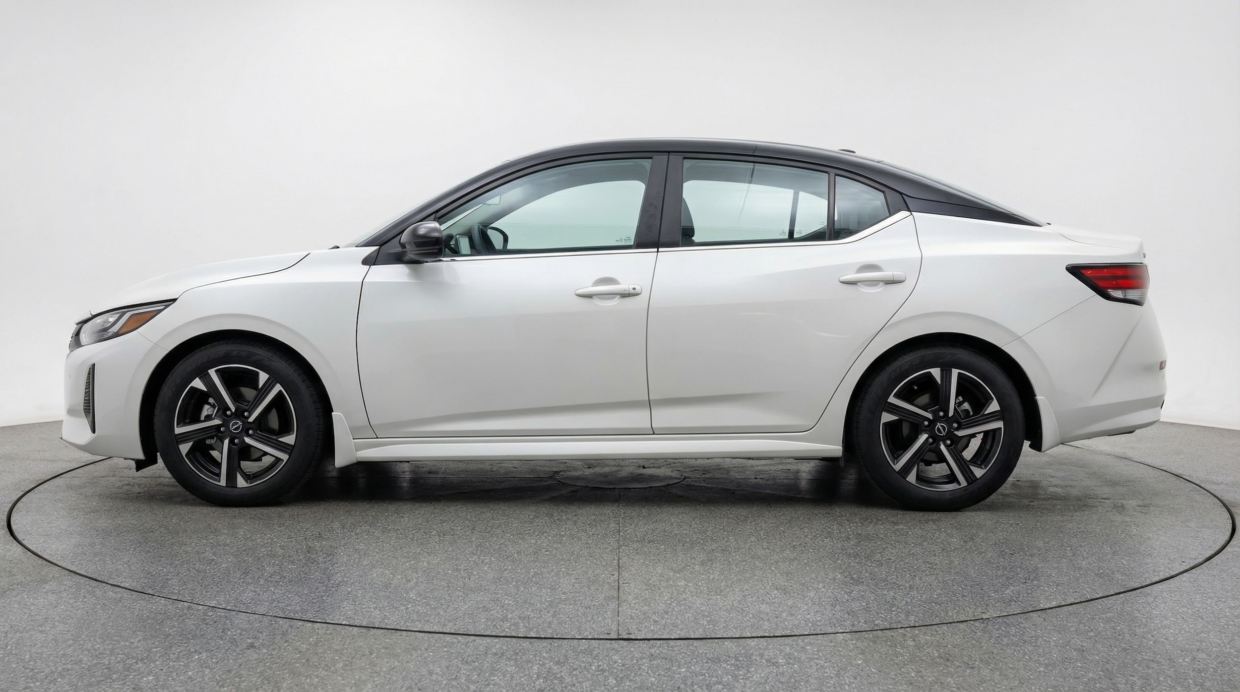 Thumbnail: 2025 Nissan Sentra - 4