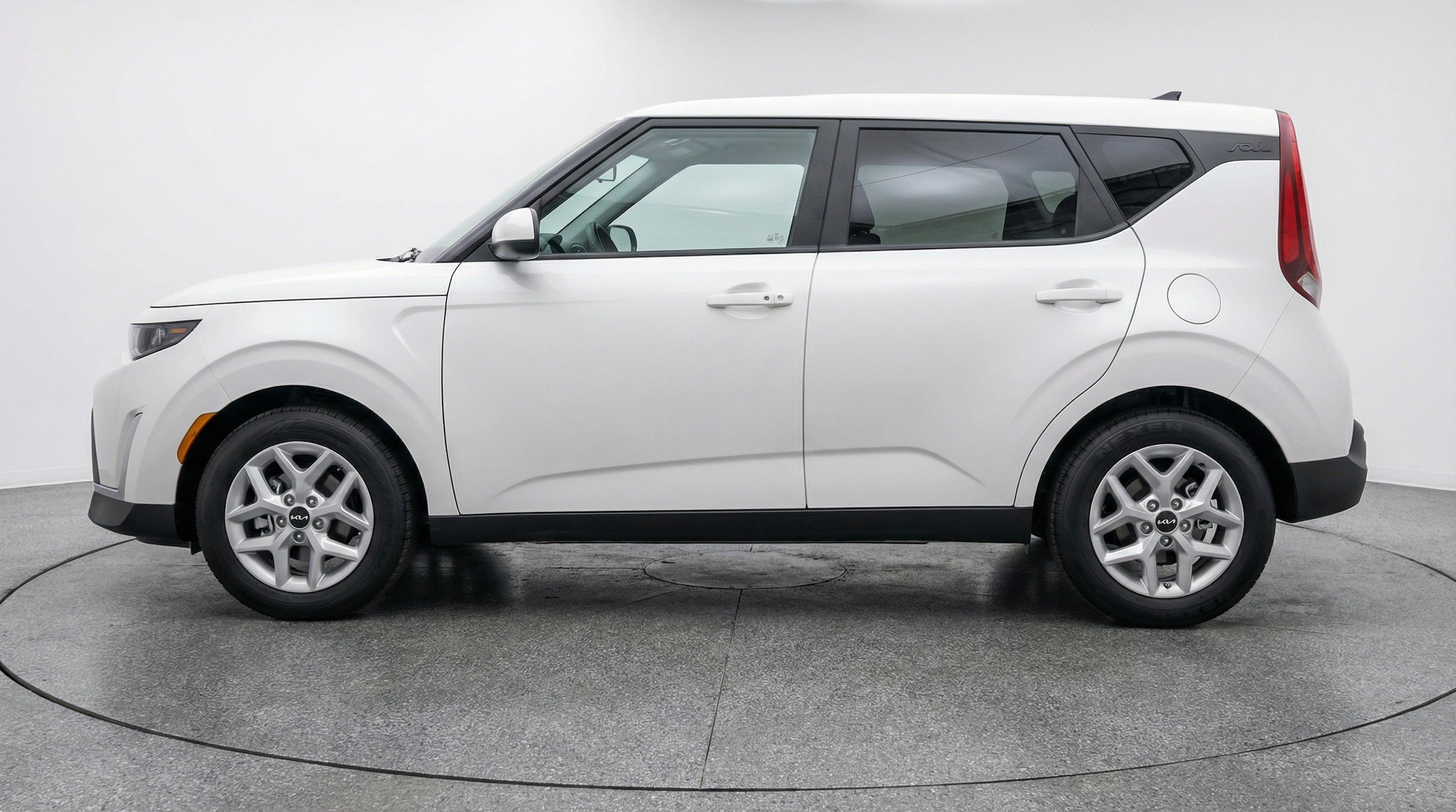 Thumbnail: 2025 Kia Soul - 5