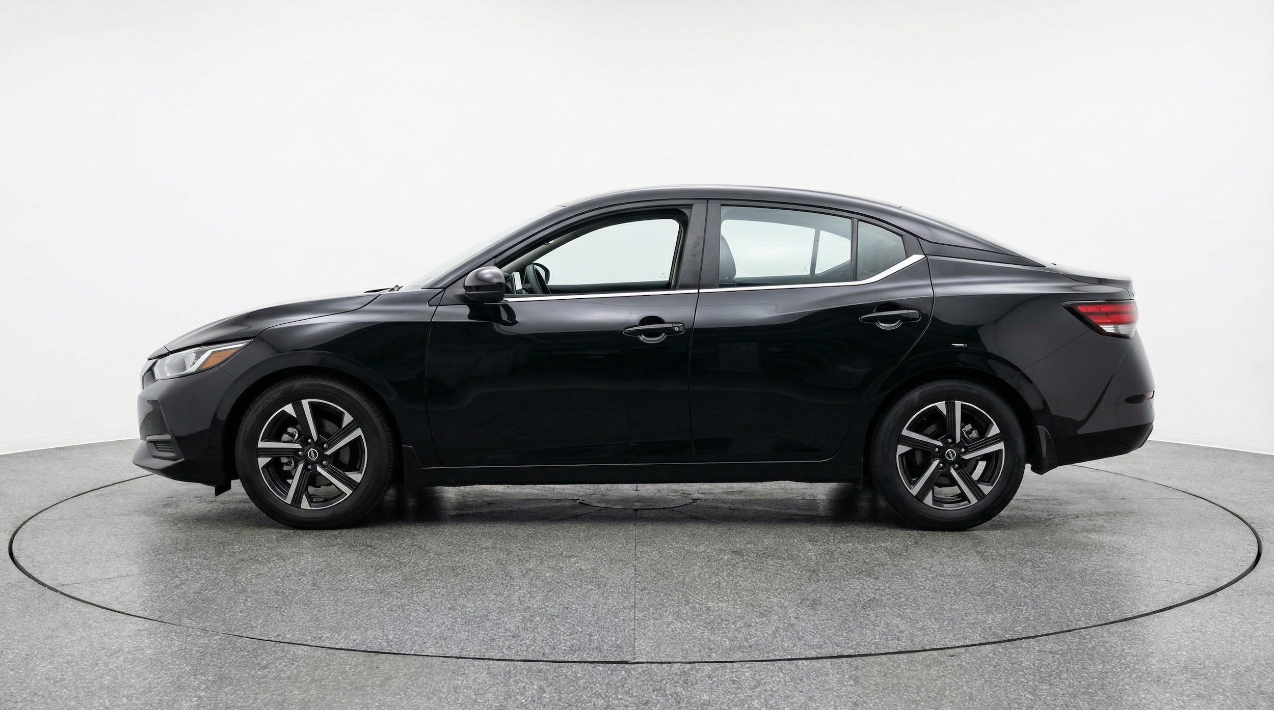 Thumbnail: 2025 Nissan Sentra - 4
