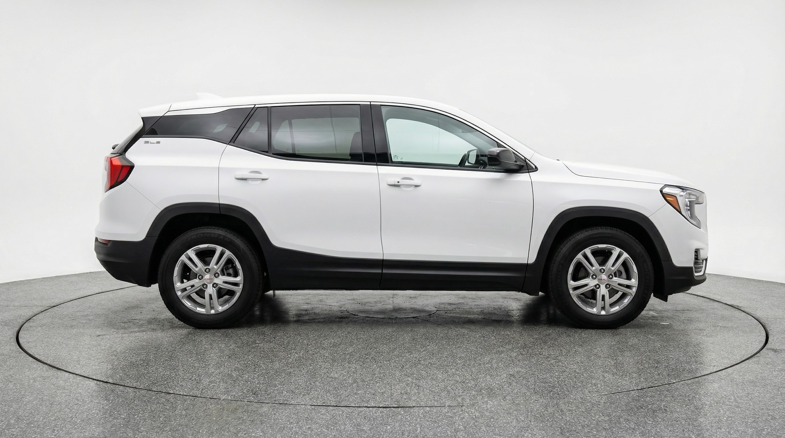 Thumbnail: 2024 GMC Terrain - 8