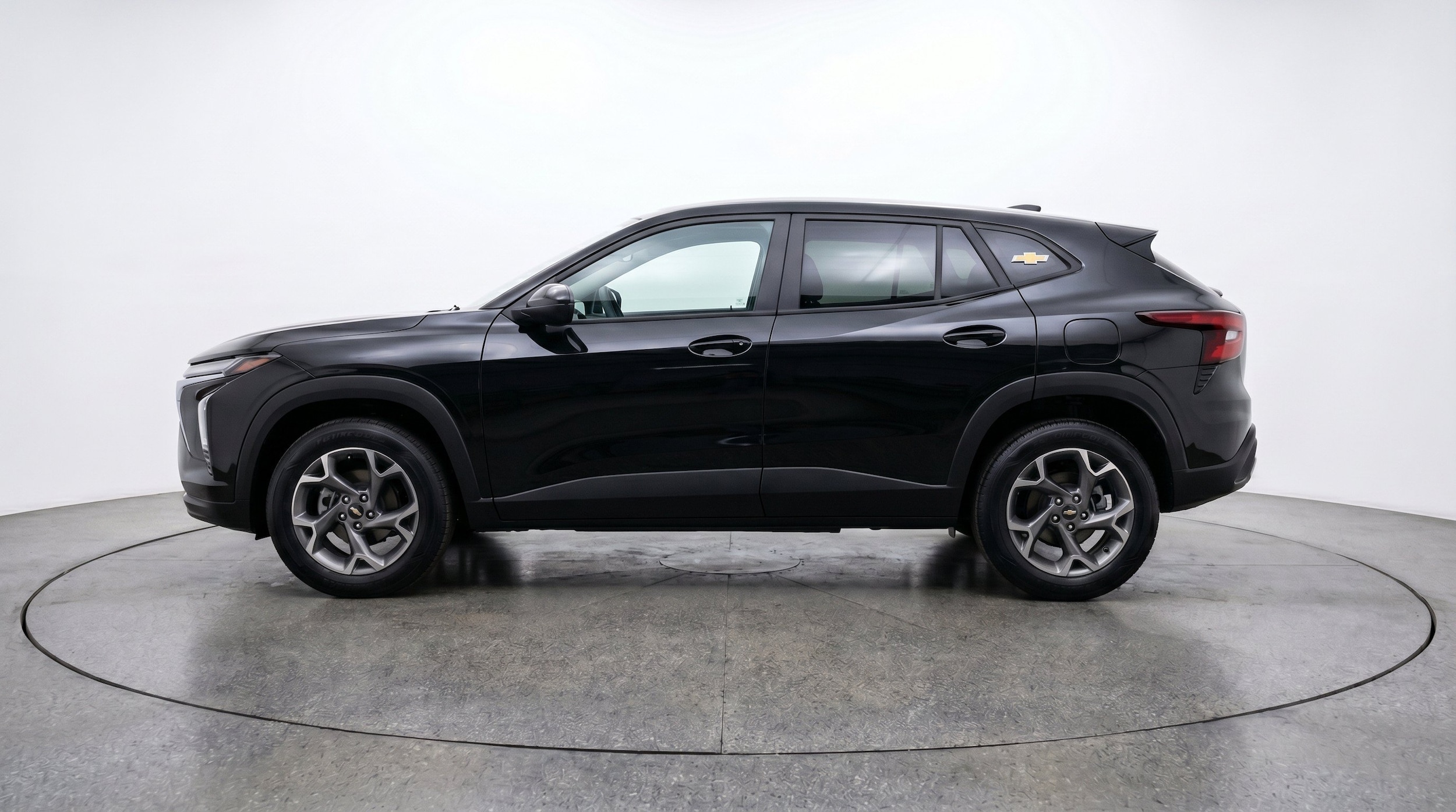 Thumbnail: 2025 Chevrolet Trax - 5