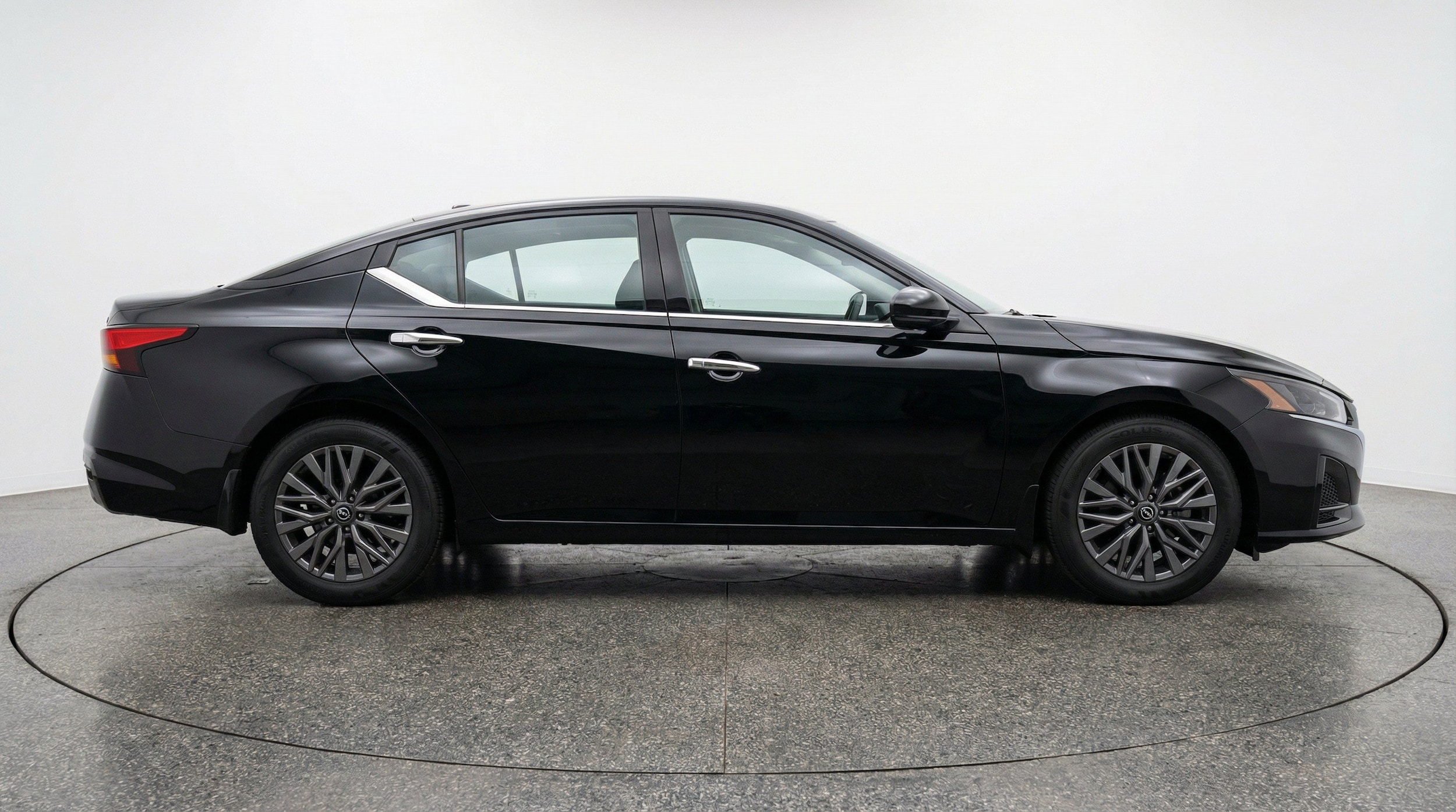 Thumbnail: 2025 Nissan Altima - 11