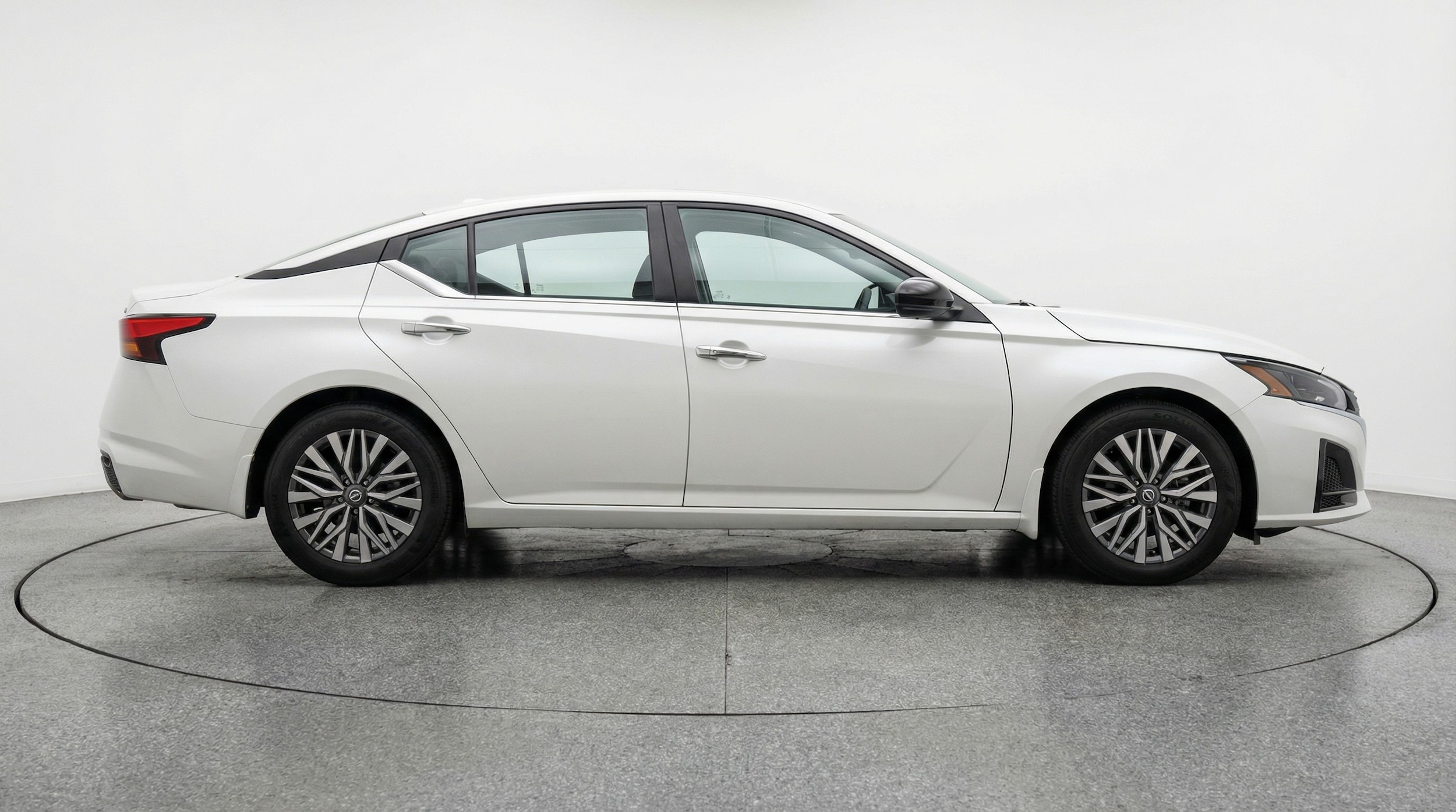 Thumbnail: 2025 Nissan Altima - 8