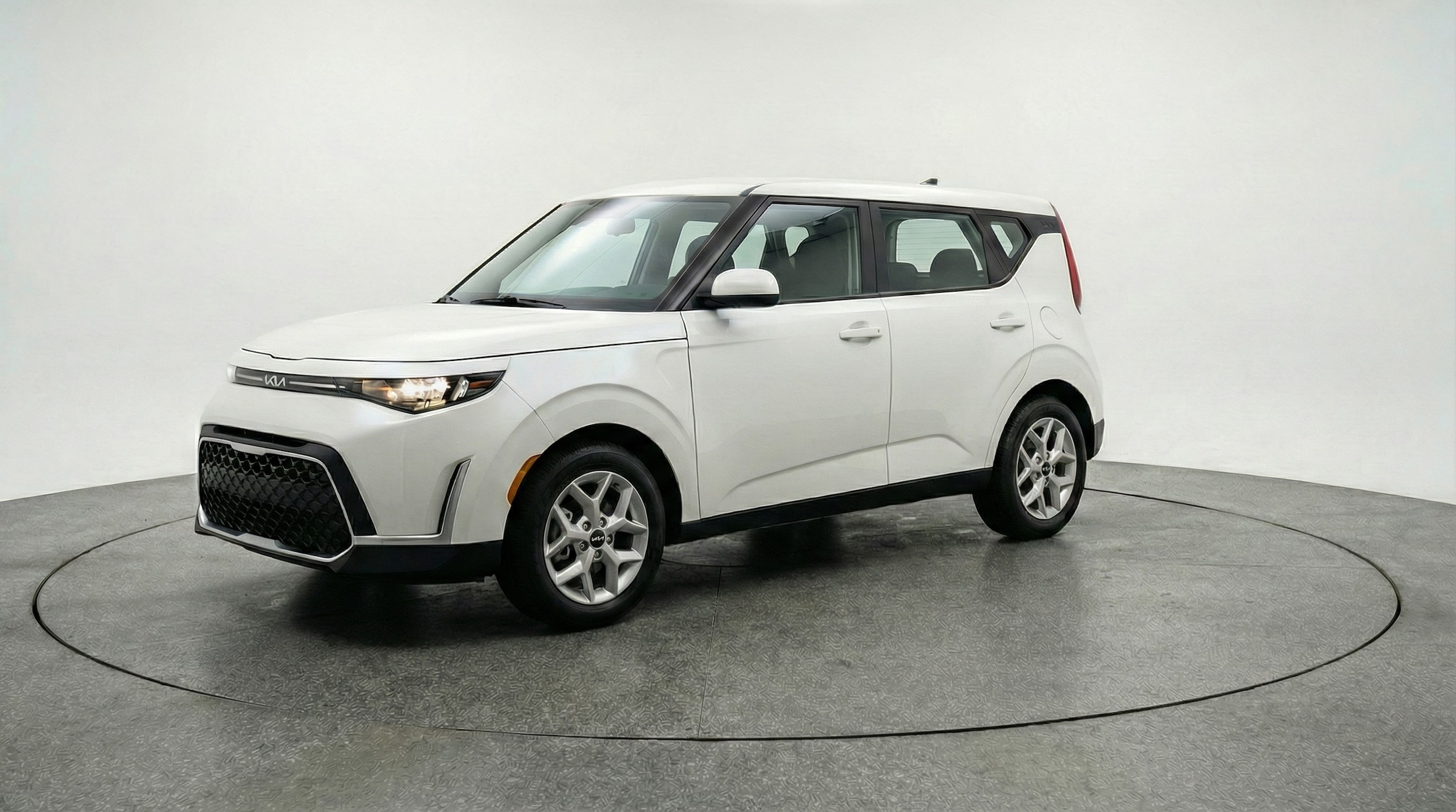 Thumbnail: 2025 Kia Soul - 3