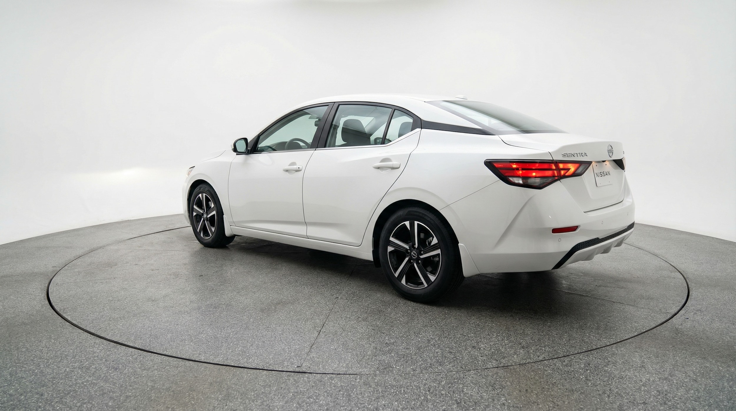 Thumbnail: 2025 Nissan Sentra - 5