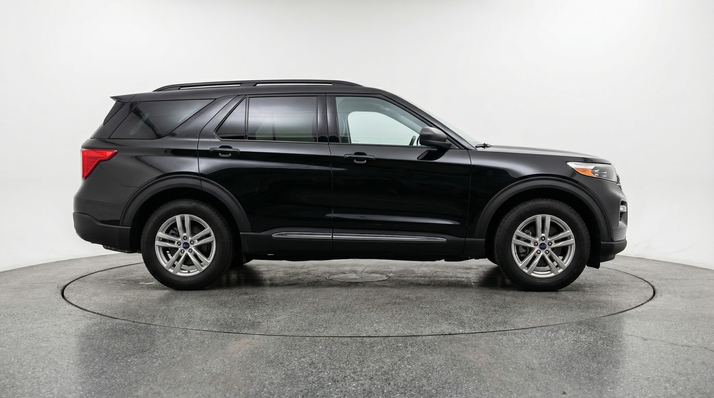 Thumbnail: 2024 Ford Explorer - 8