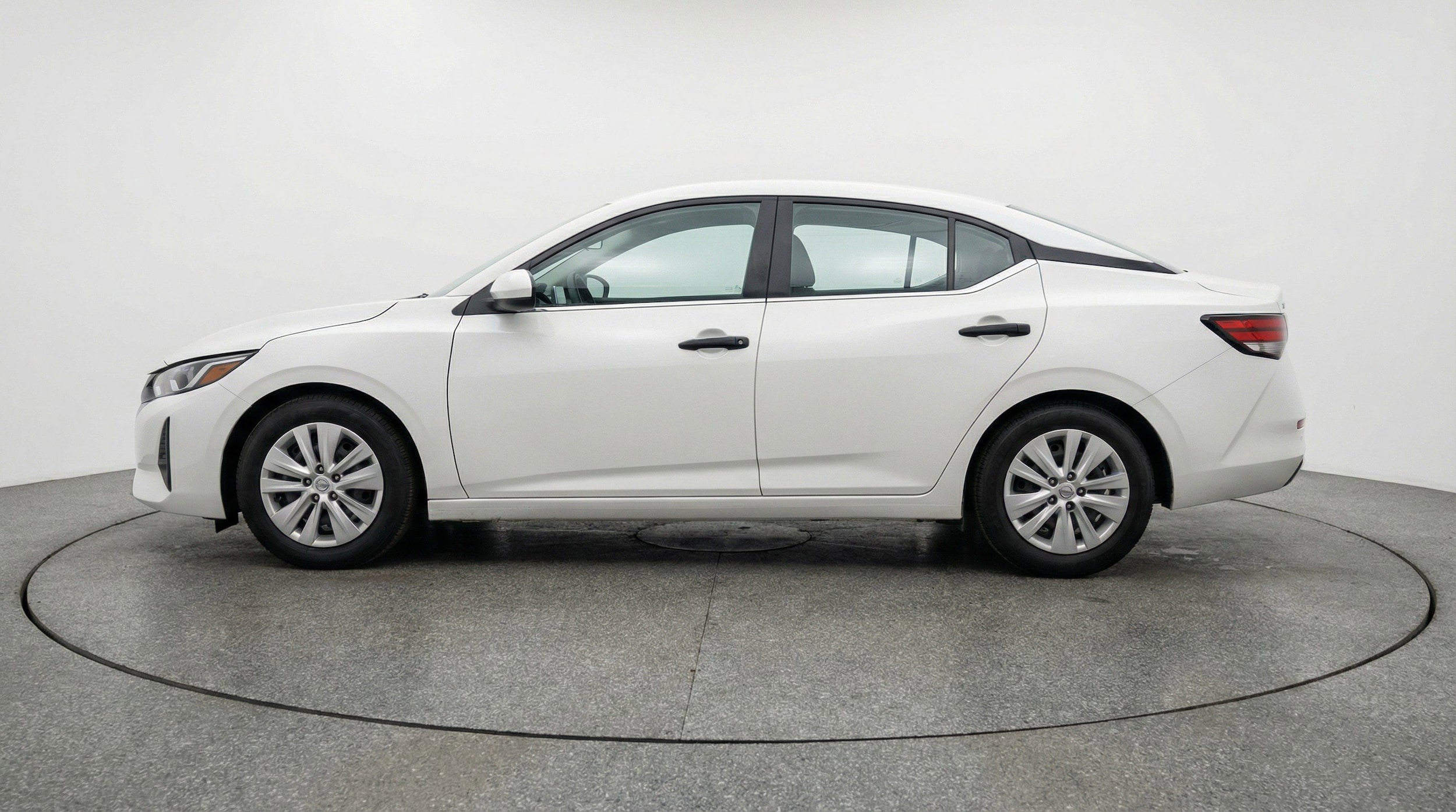 Thumbnail: 2025 Nissan Sentra - 5