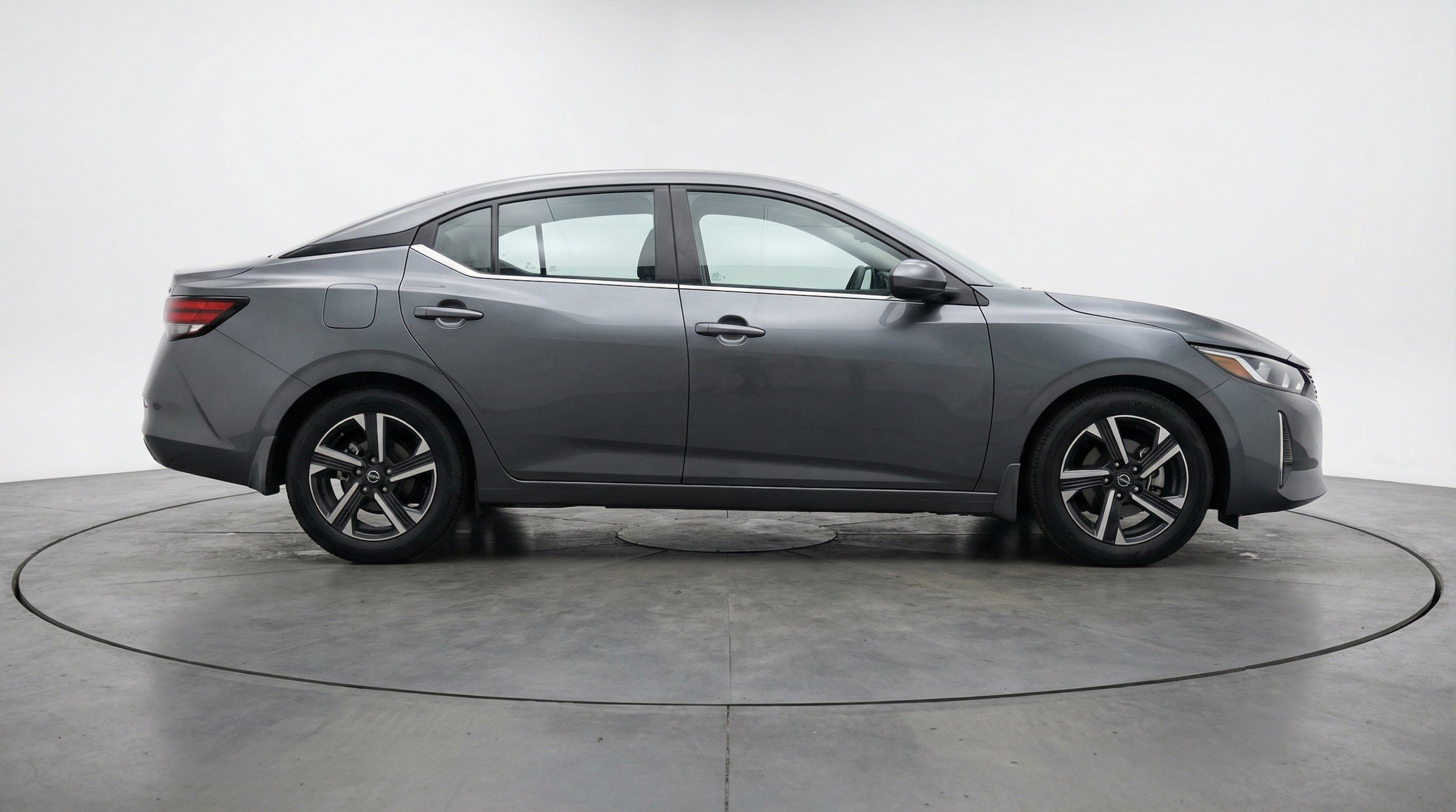 Thumbnail: 2025 Nissan Sentra - 11