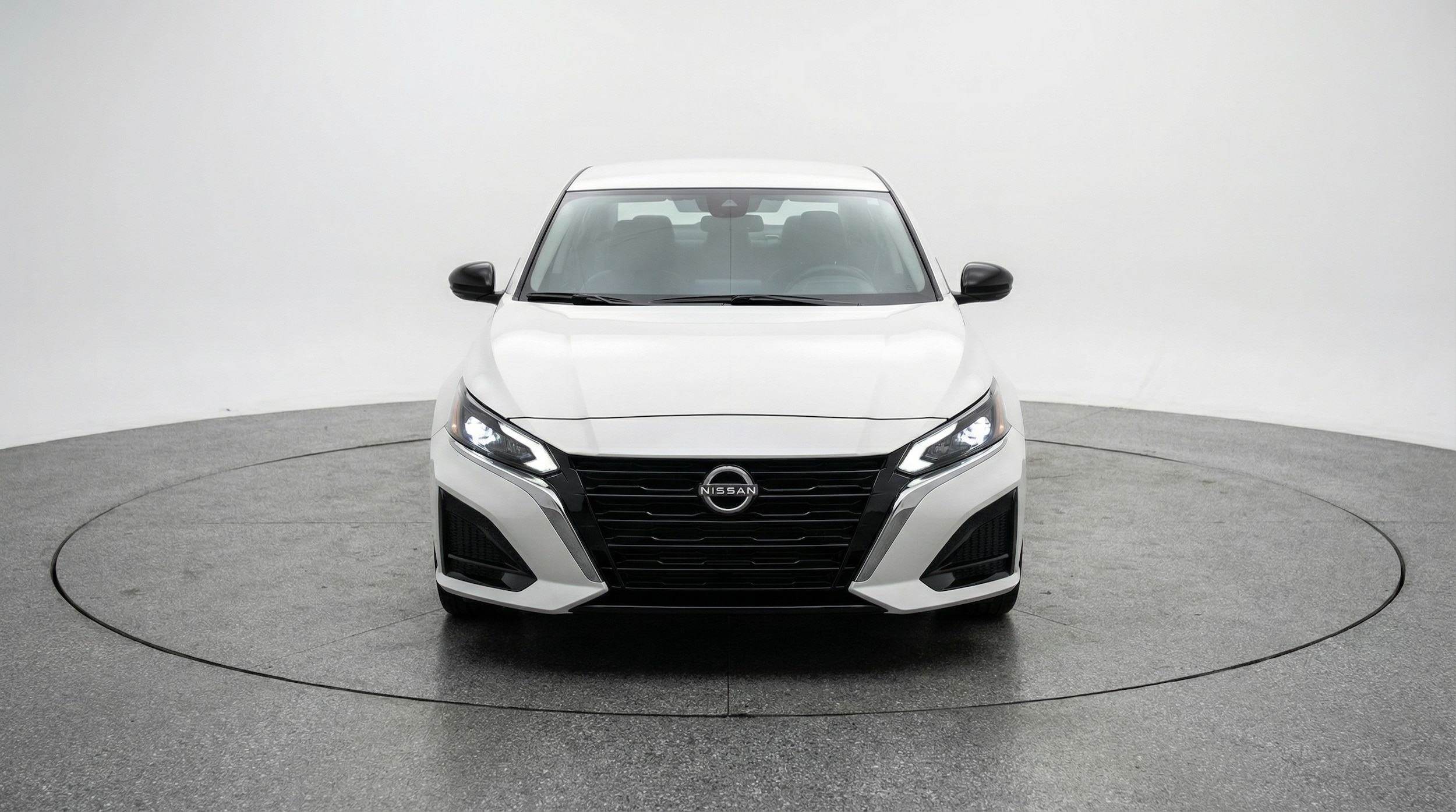 Thumbnail: 2025 Nissan Altima - 2