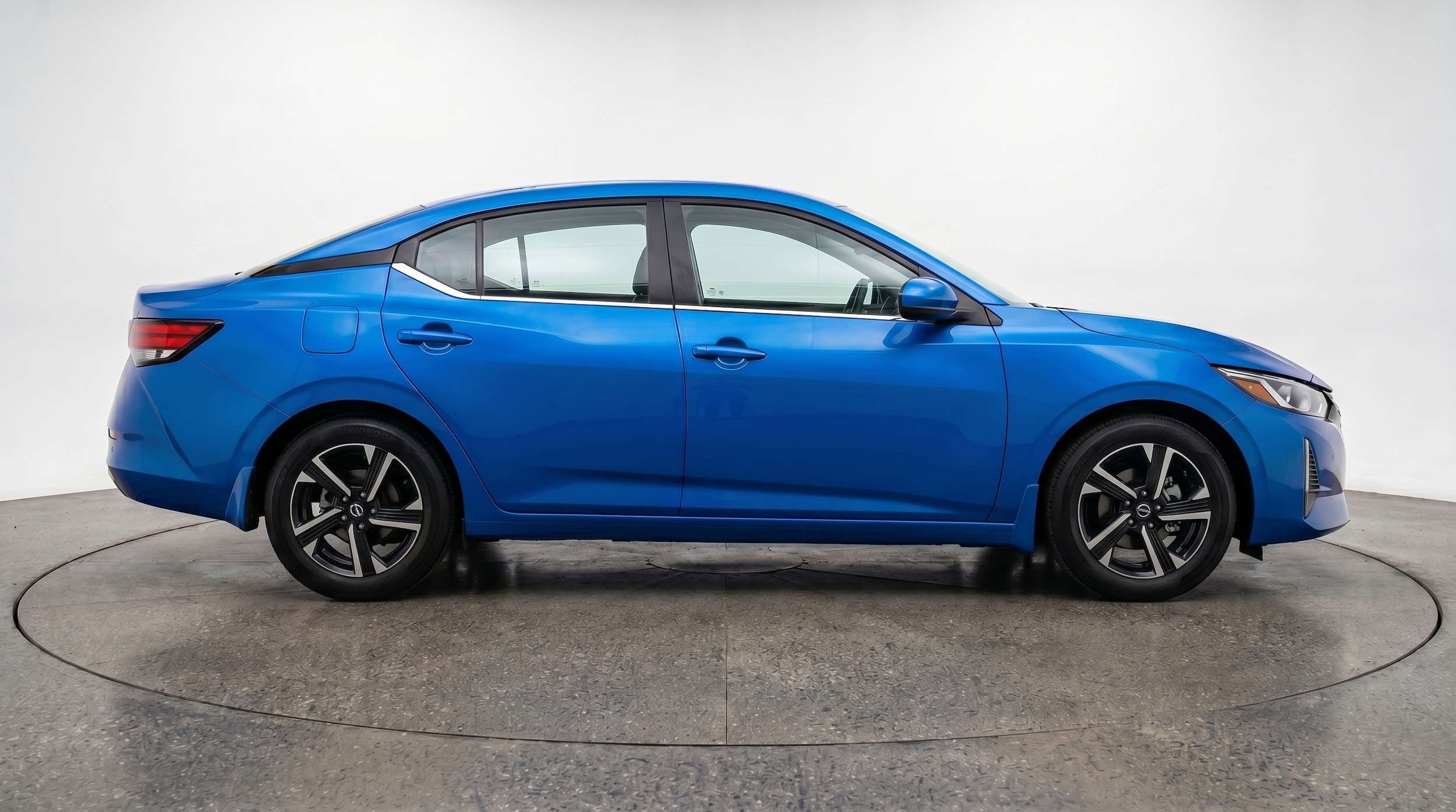 Thumbnail: 2025 Nissan Sentra - 8