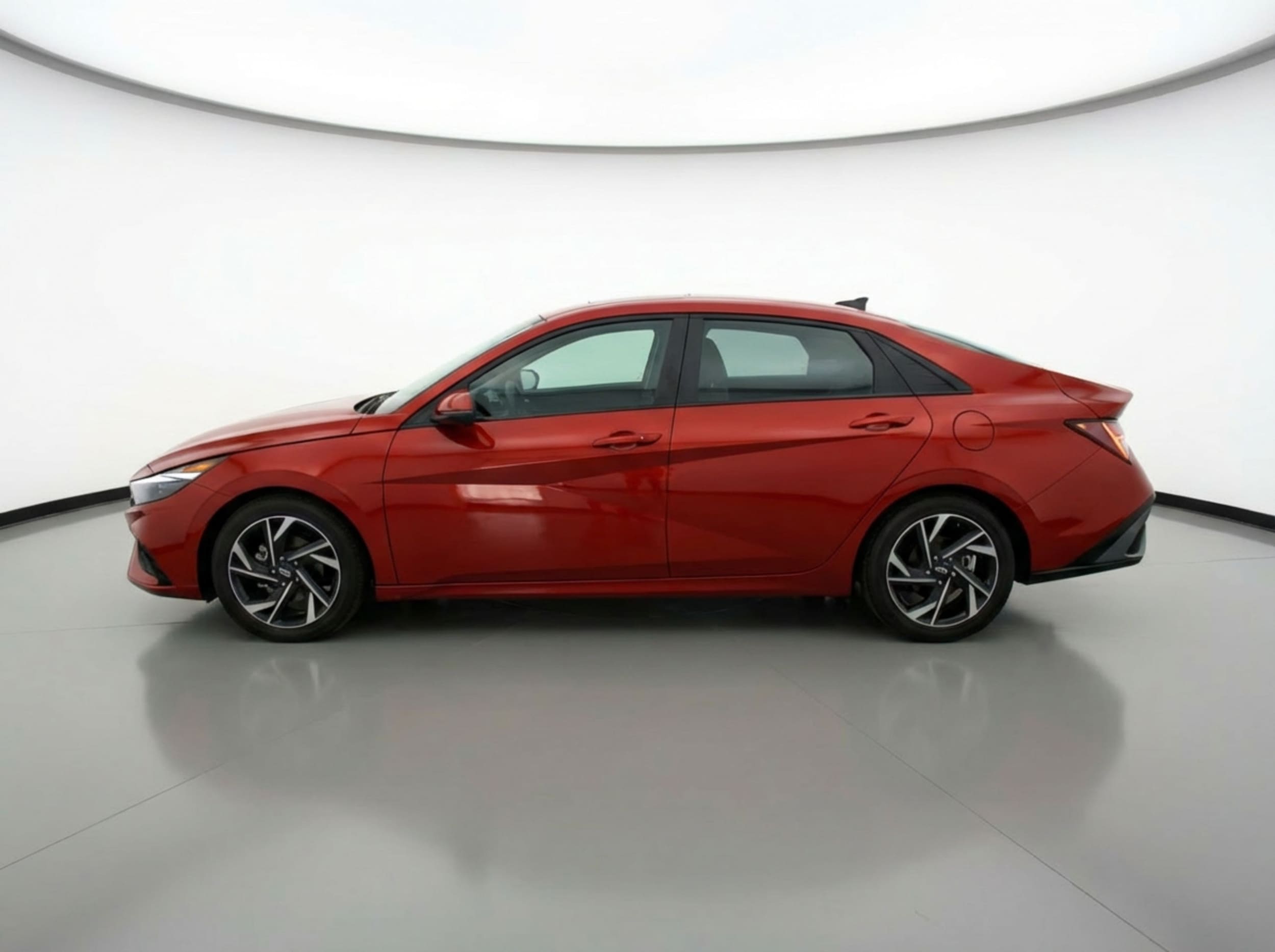 Thumbnail: 2025 Hyundai Elantra - 4