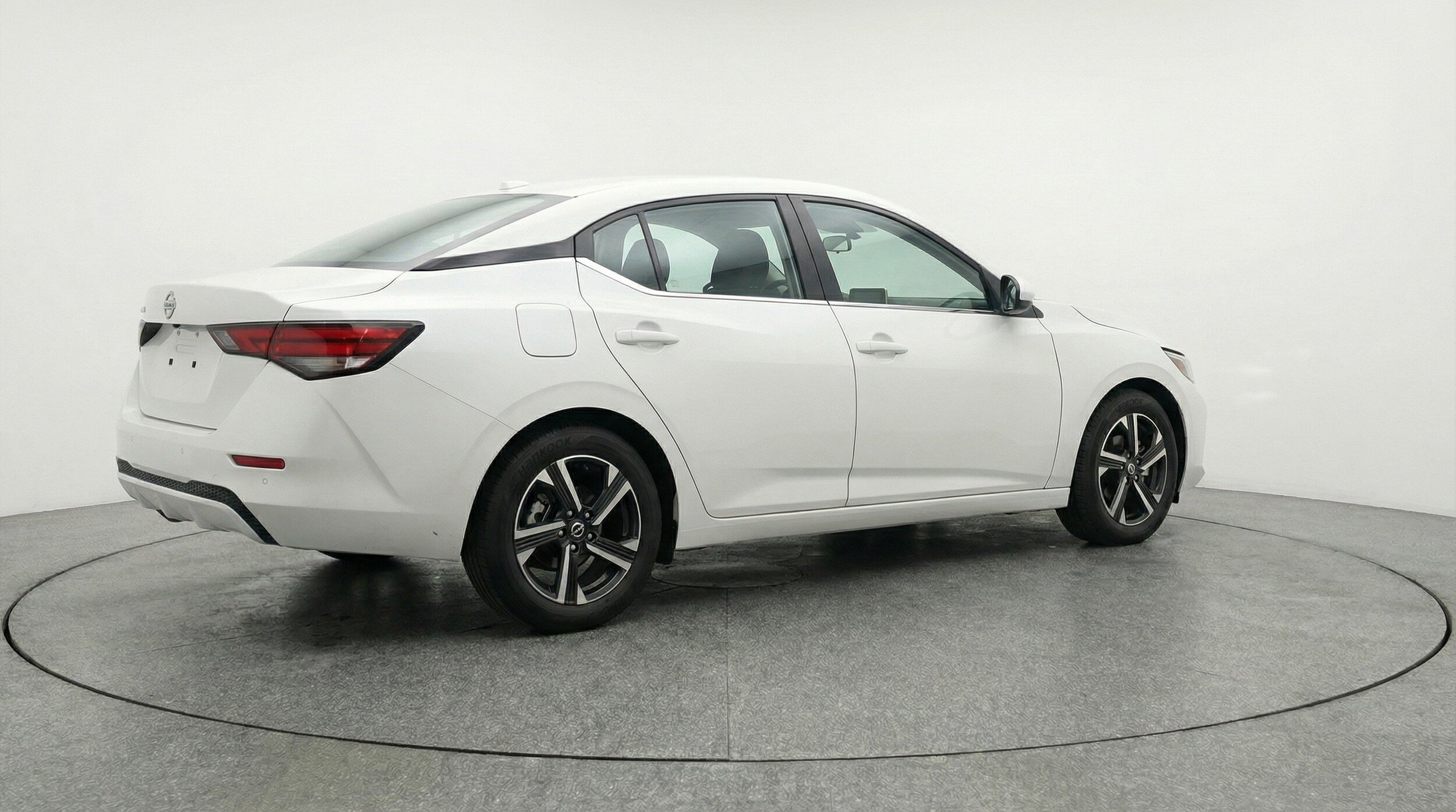 Thumbnail: 2025 Nissan Sentra - 9