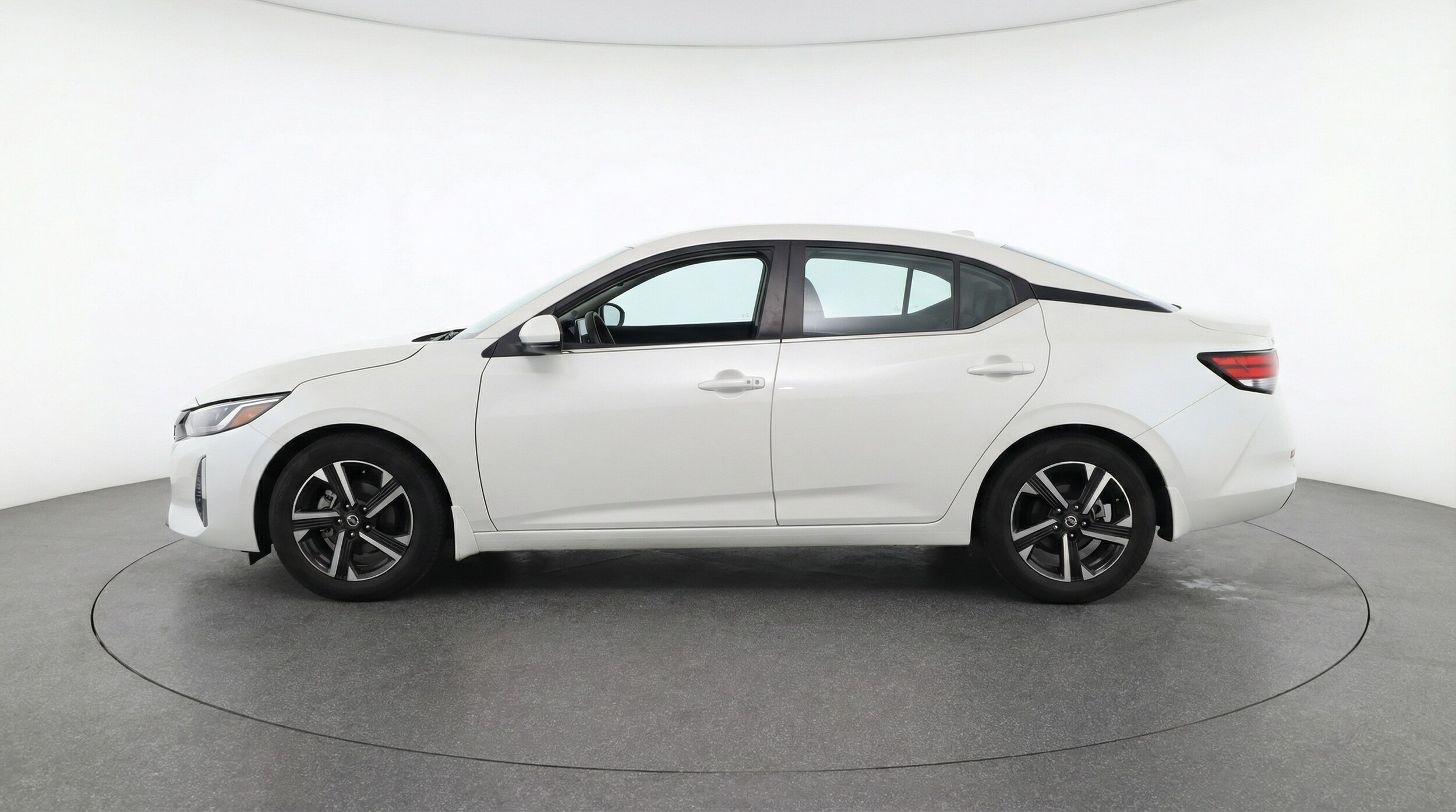 Thumbnail: 2025 Nissan Sentra - 4