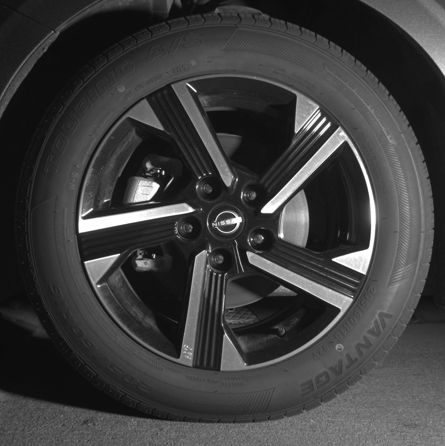 Thumbnail: 2025 Nissan Sentra - 9