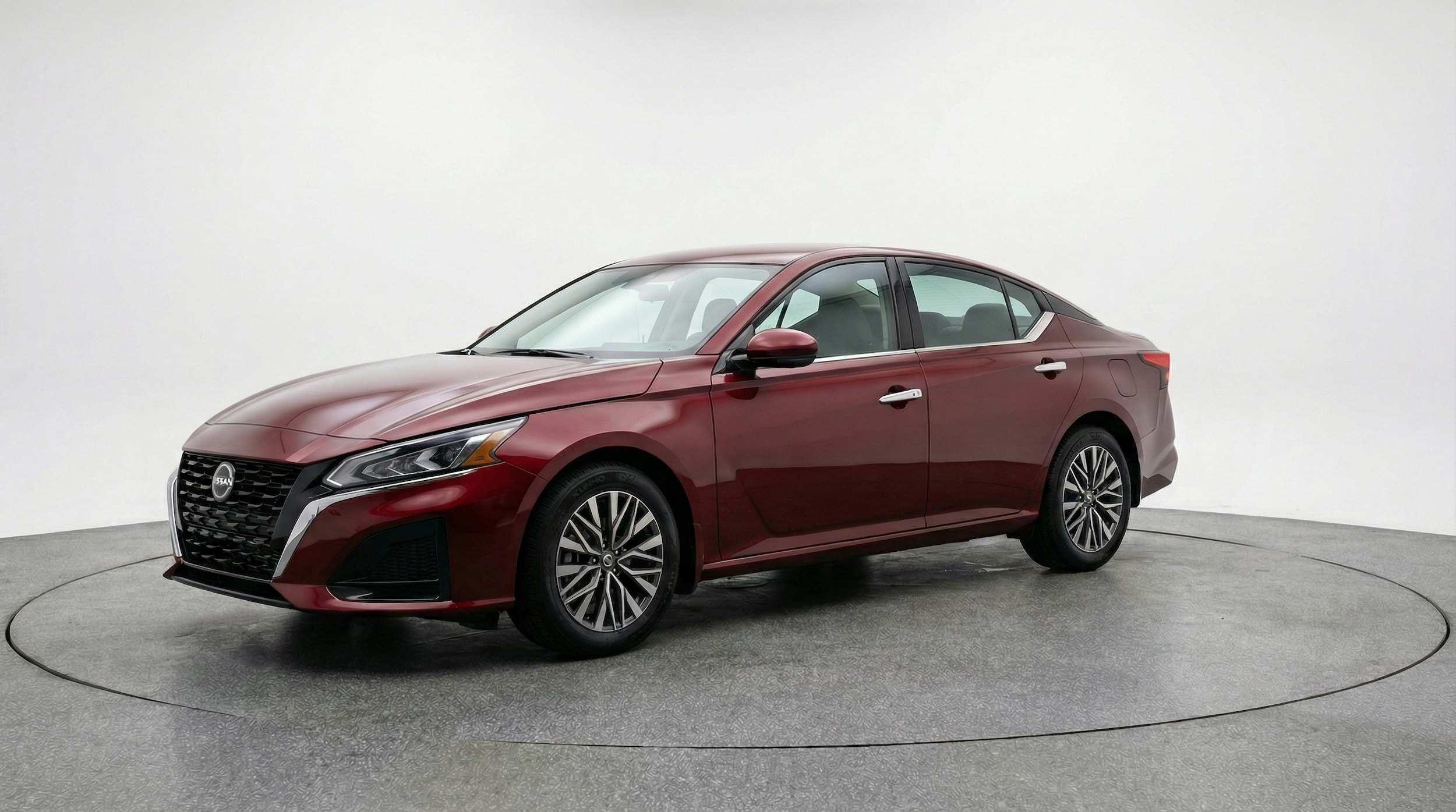 Thumbnail: 2025 Nissan Altima - 3