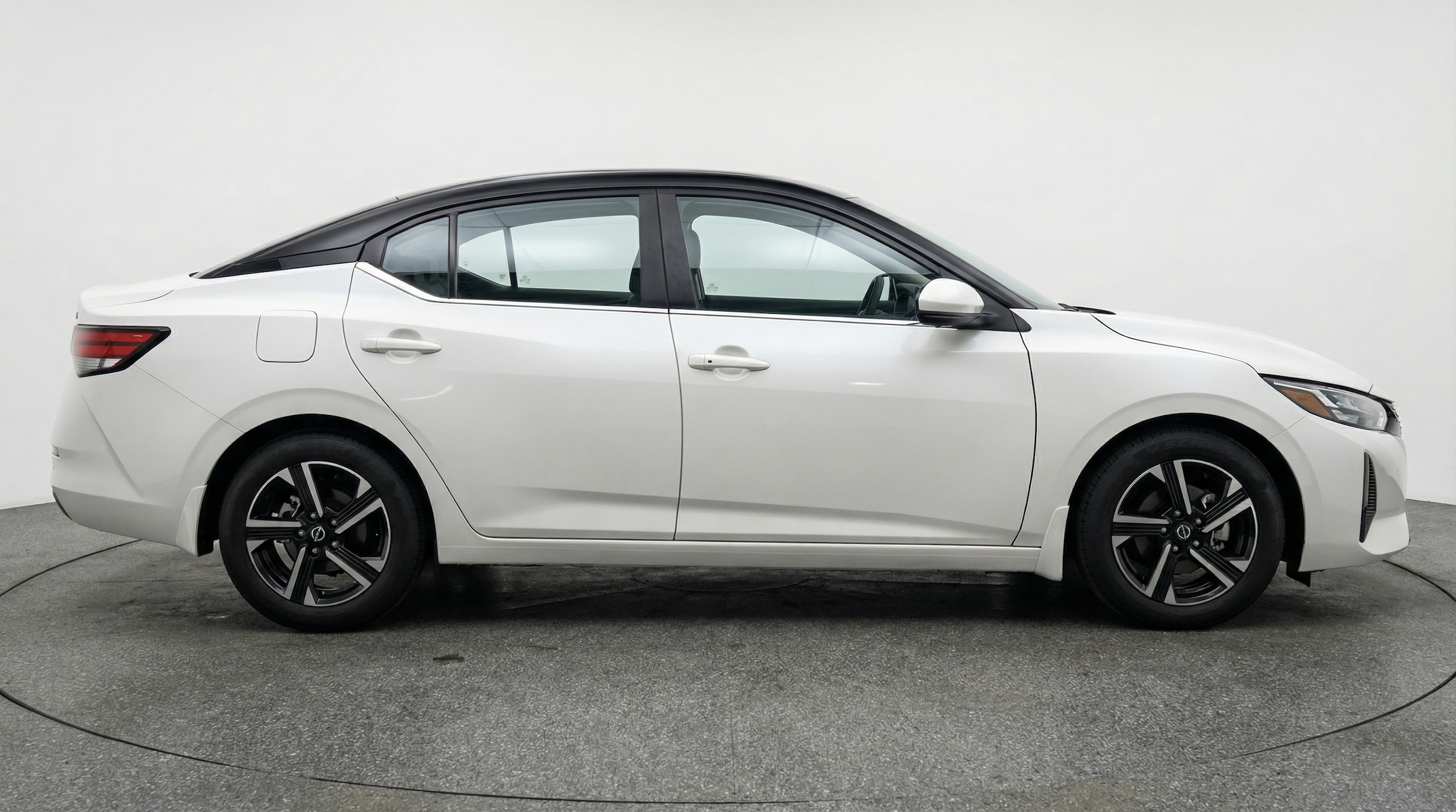 Thumbnail: 2025 Nissan Sentra - 8