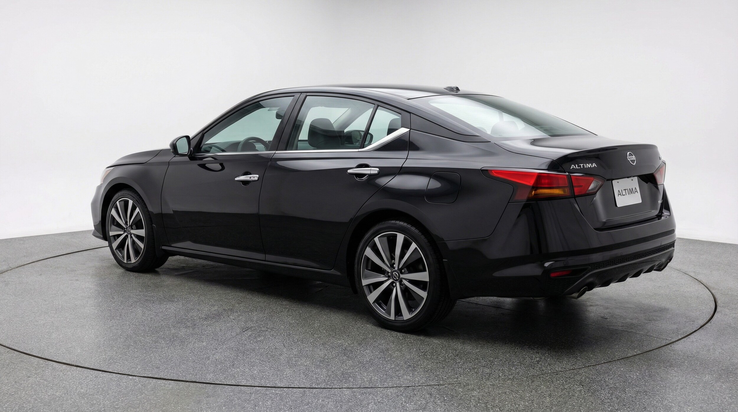 Thumbnail: 2025 Nissan Altima - 5