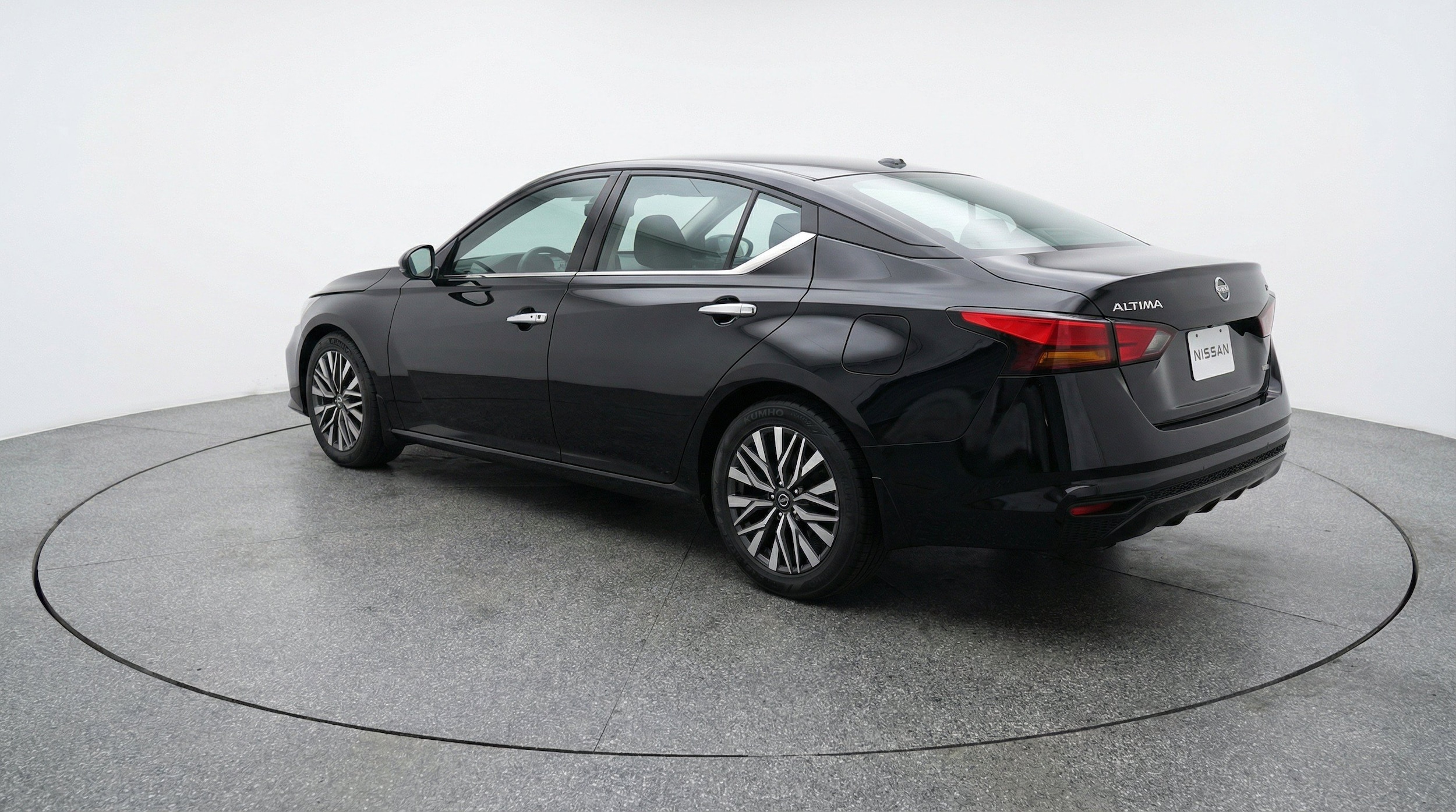 Thumbnail: 2025 Nissan Altima - 6