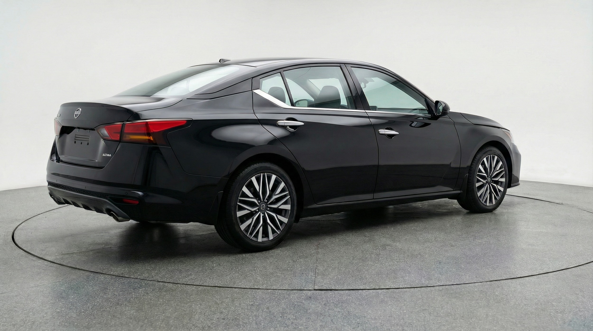 Thumbnail: 2025 Nissan Altima - 7