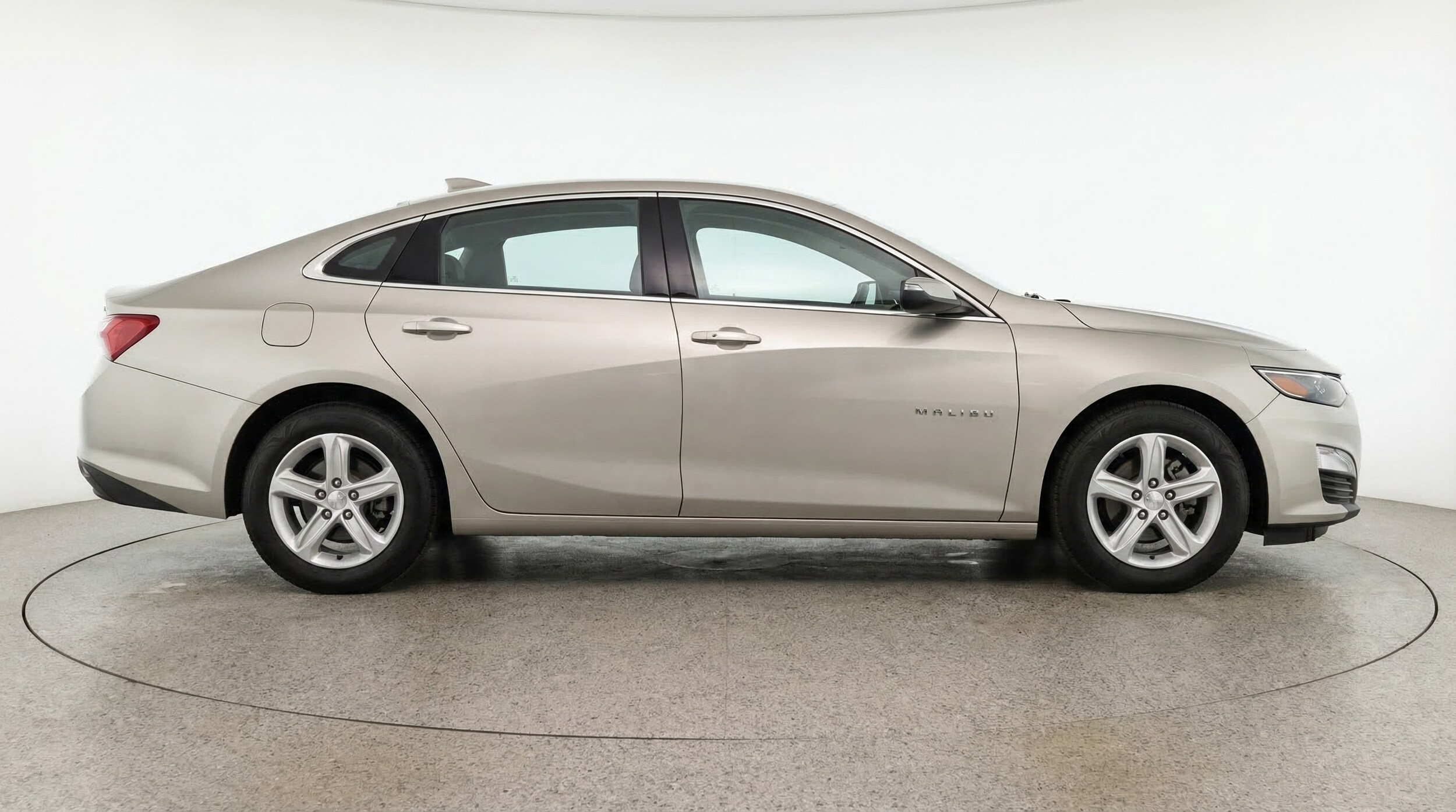 Thumbnail: 2023 Chevrolet Malibu - 8