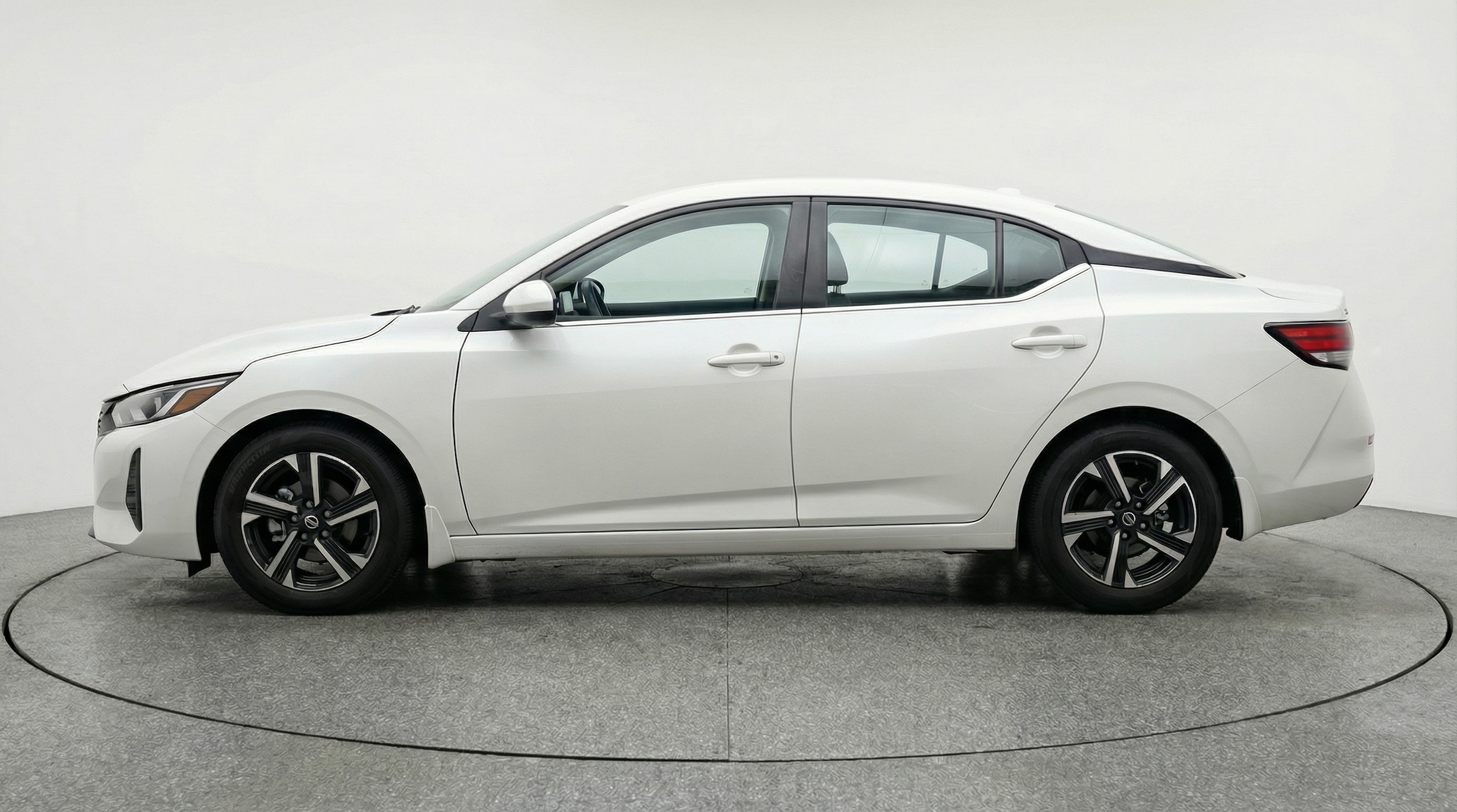 Thumbnail: 2025 Nissan Sentra - 4