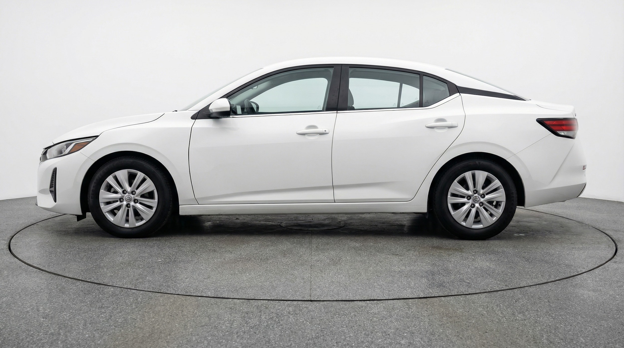 Thumbnail: 2025 Nissan Sentra - 4