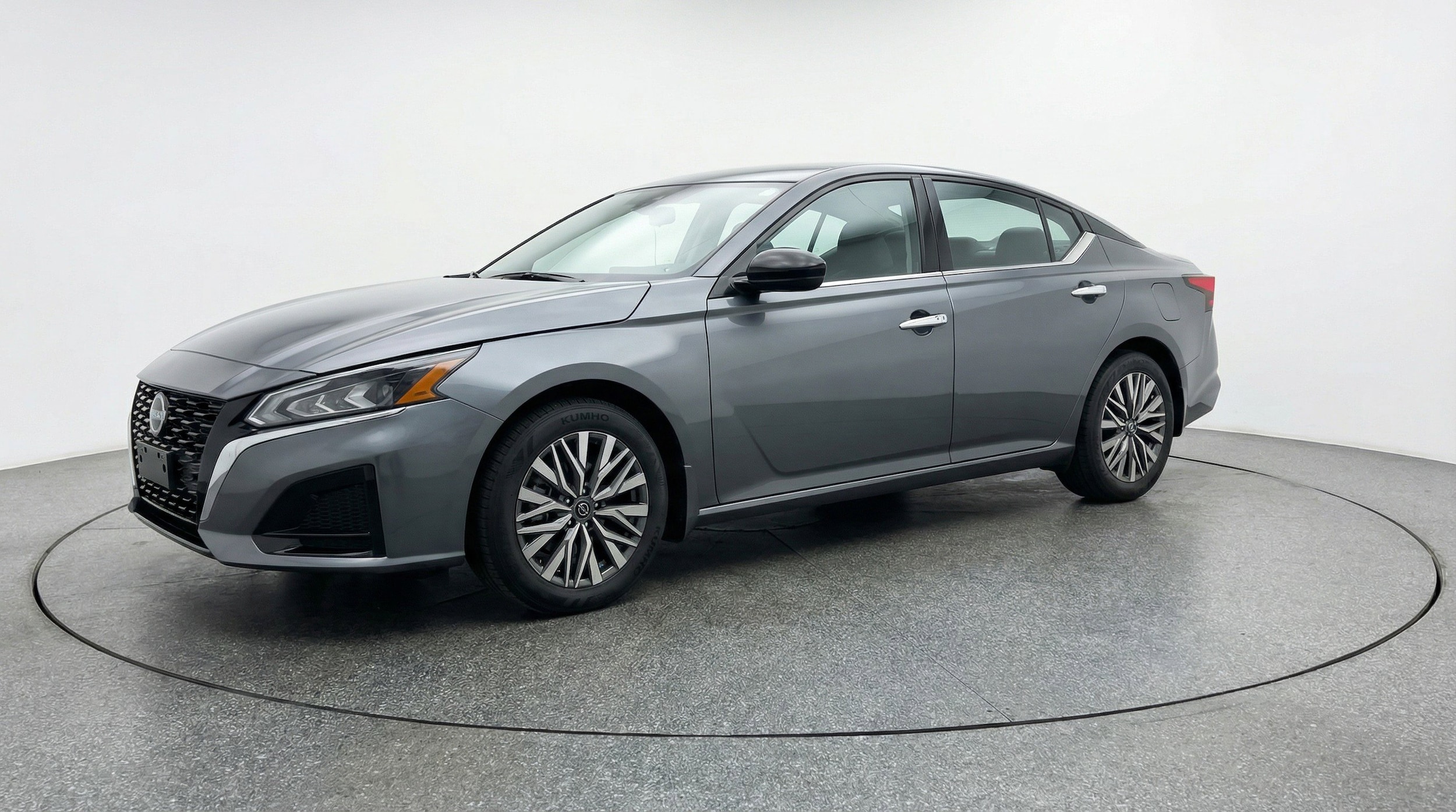 Thumbnail: 2025 Nissan Altima - 3
