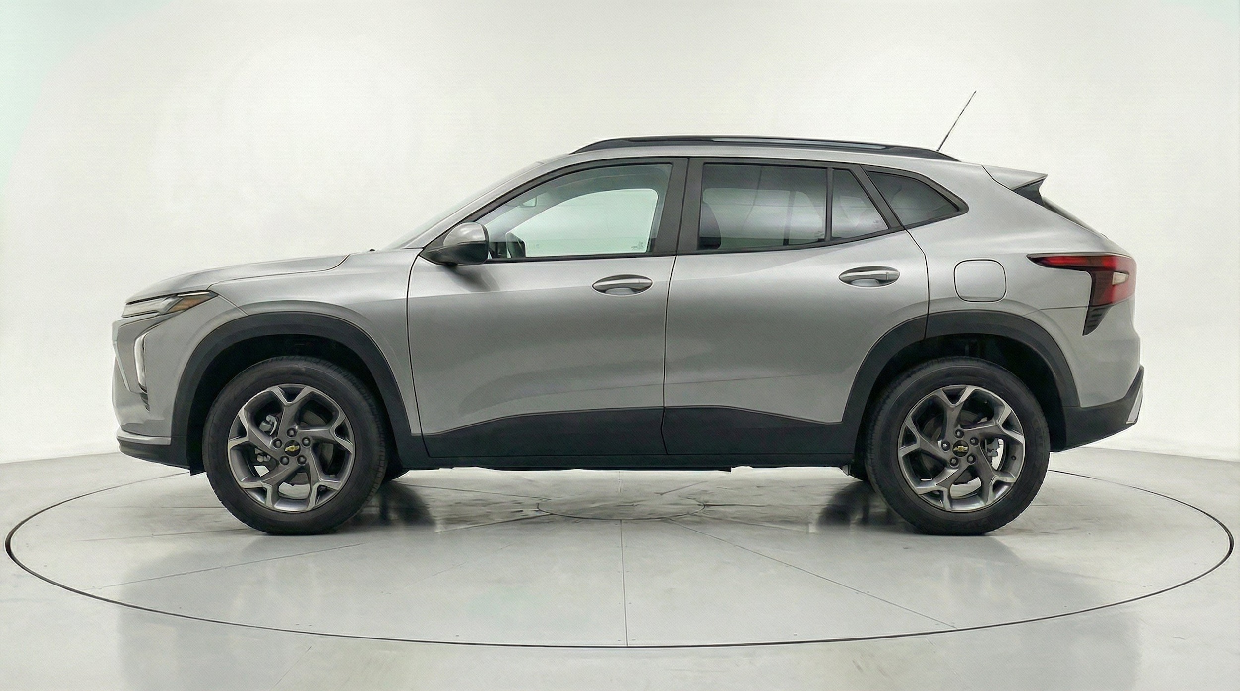 Thumbnail: 2025 Chevrolet Trax - 5