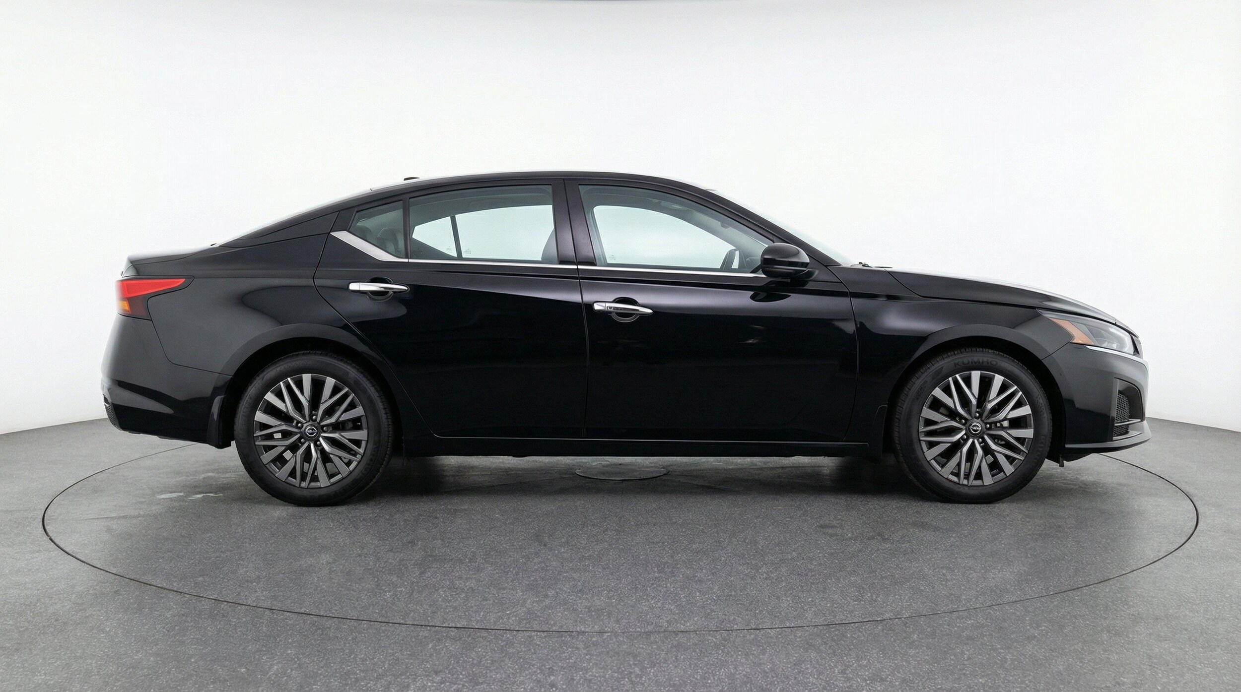 Thumbnail: 2025 Nissan Altima - 11