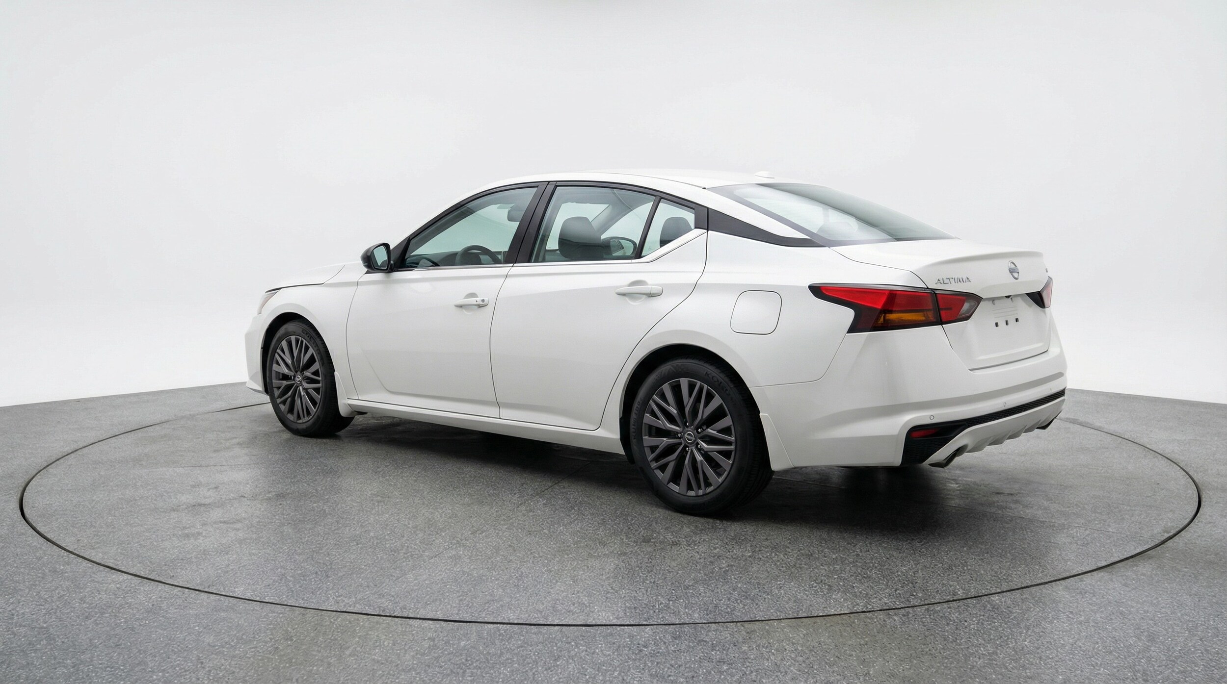 Thumbnail: 2025 Nissan Altima - 5