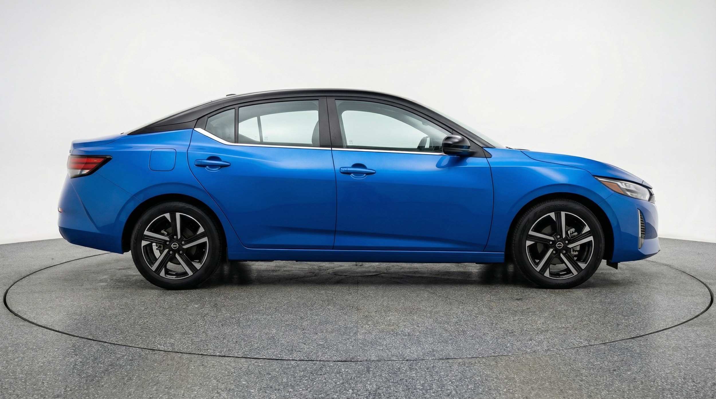 Thumbnail: 2025 Nissan Sentra - 8