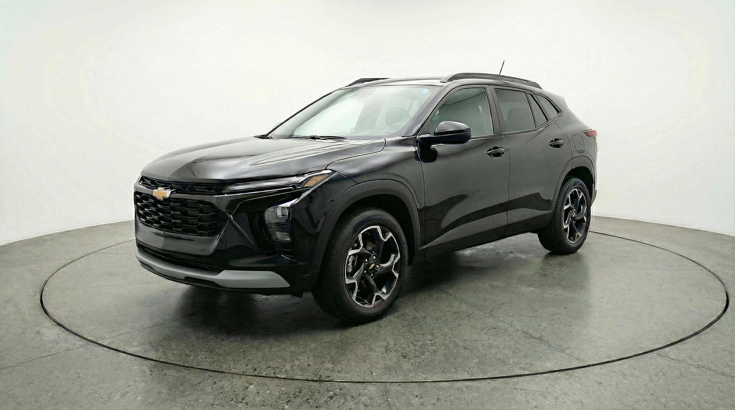 Thumbnail: 2025 Chevrolet Trax - 3