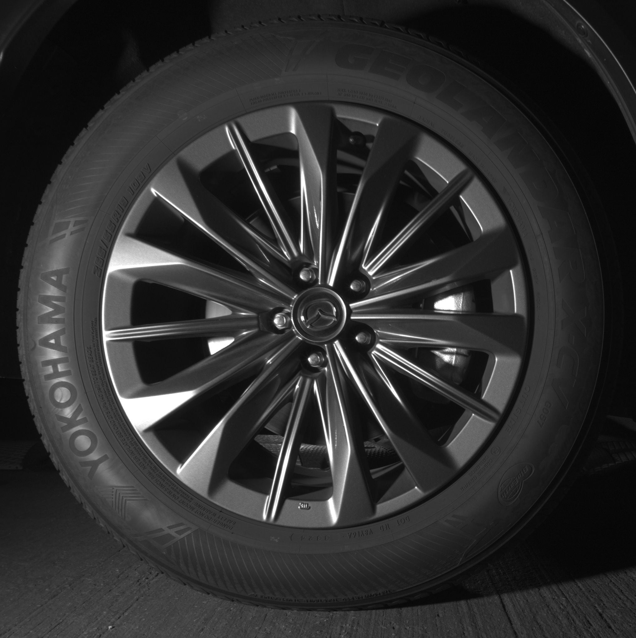 Thumbnail: 2025 Mazda CX-70 - 12