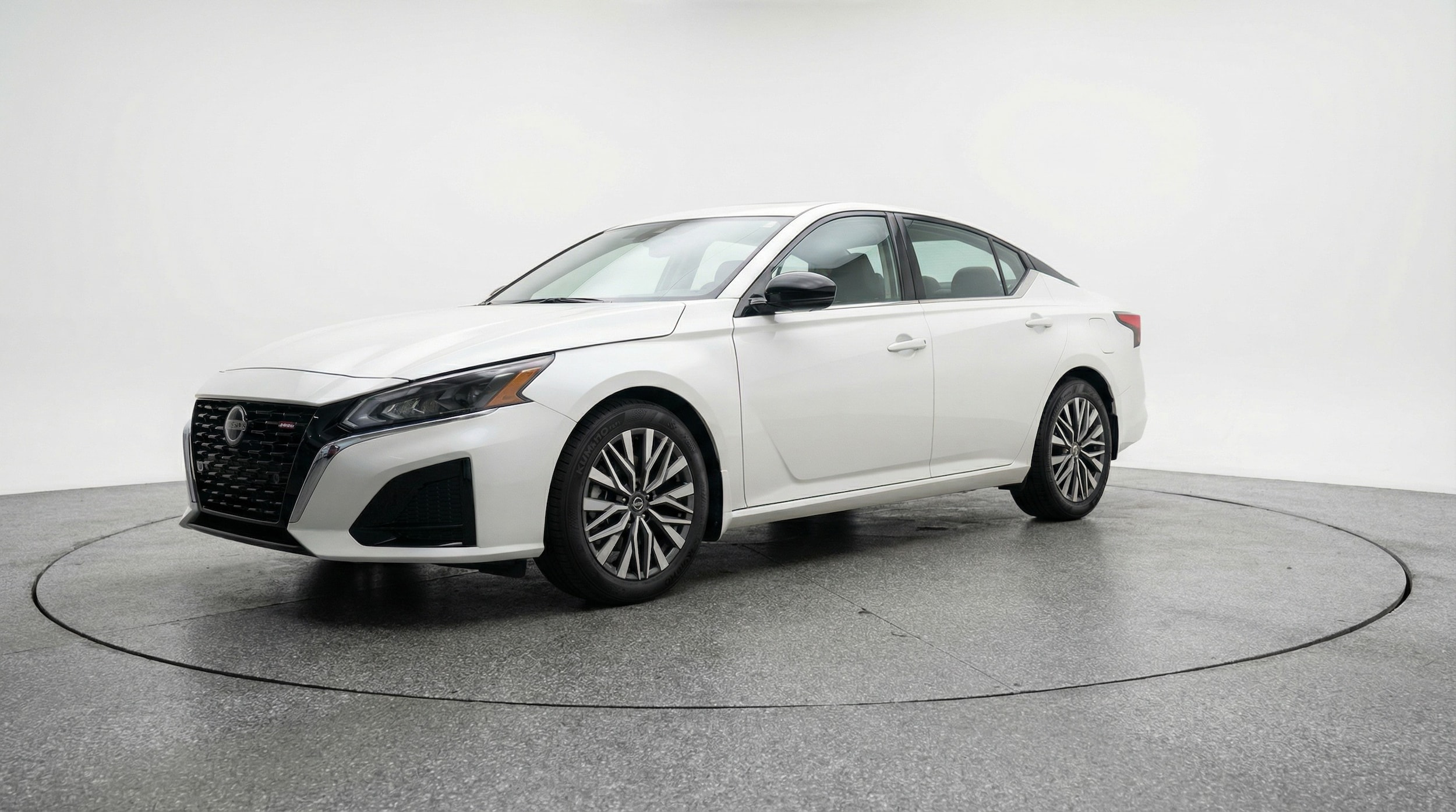 Thumbnail: 2025 Nissan Altima - 3