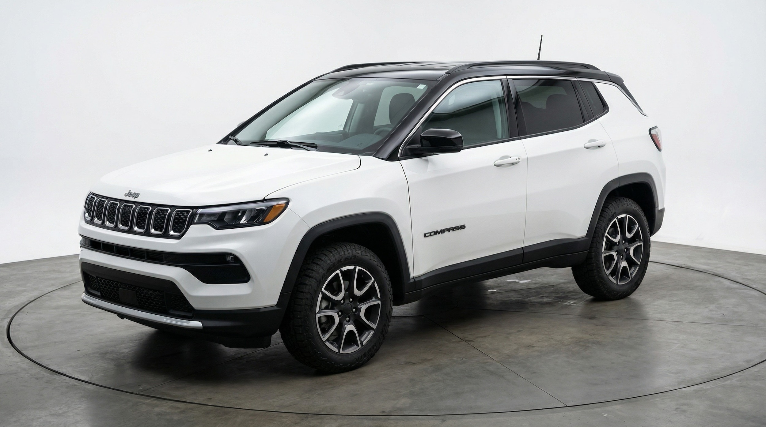 Thumbnail: 2025 Jeep Compass - 3