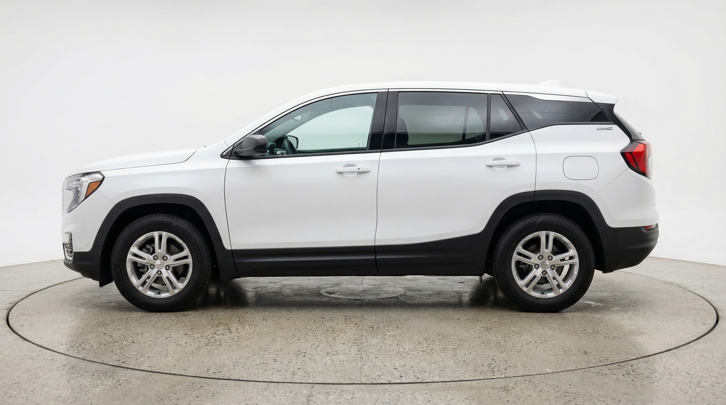 Thumbnail: 2024 GMC Terrain - 4