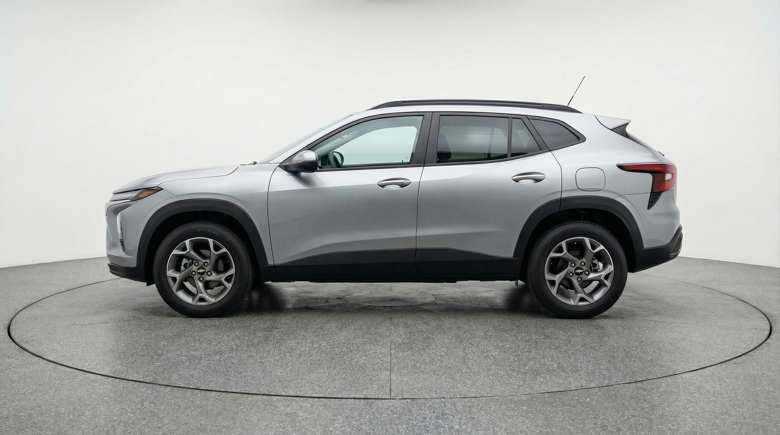 Thumbnail: 2025 Chevrolet Trax - 4