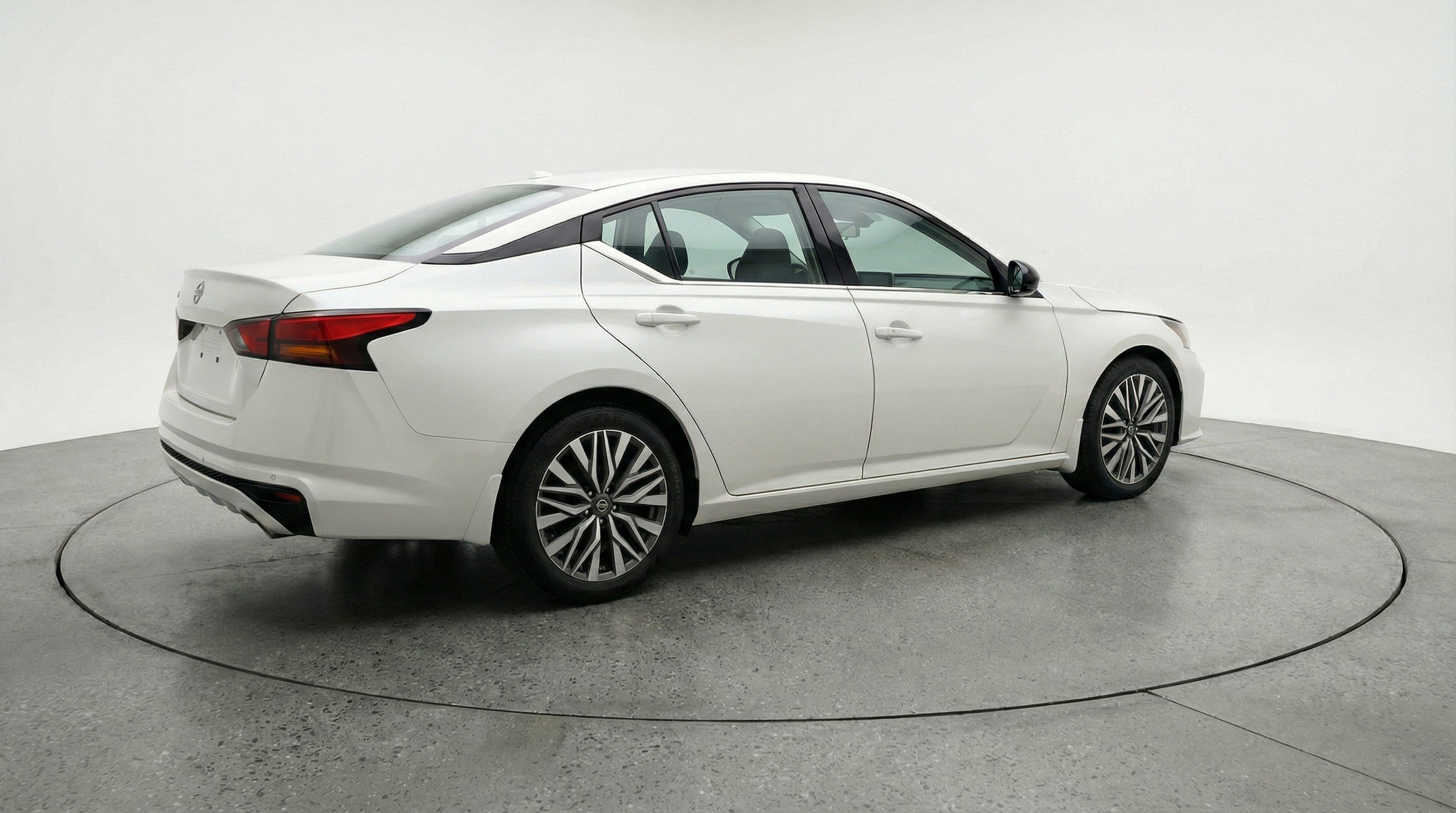 Thumbnail: 2025 Nissan Altima - 9