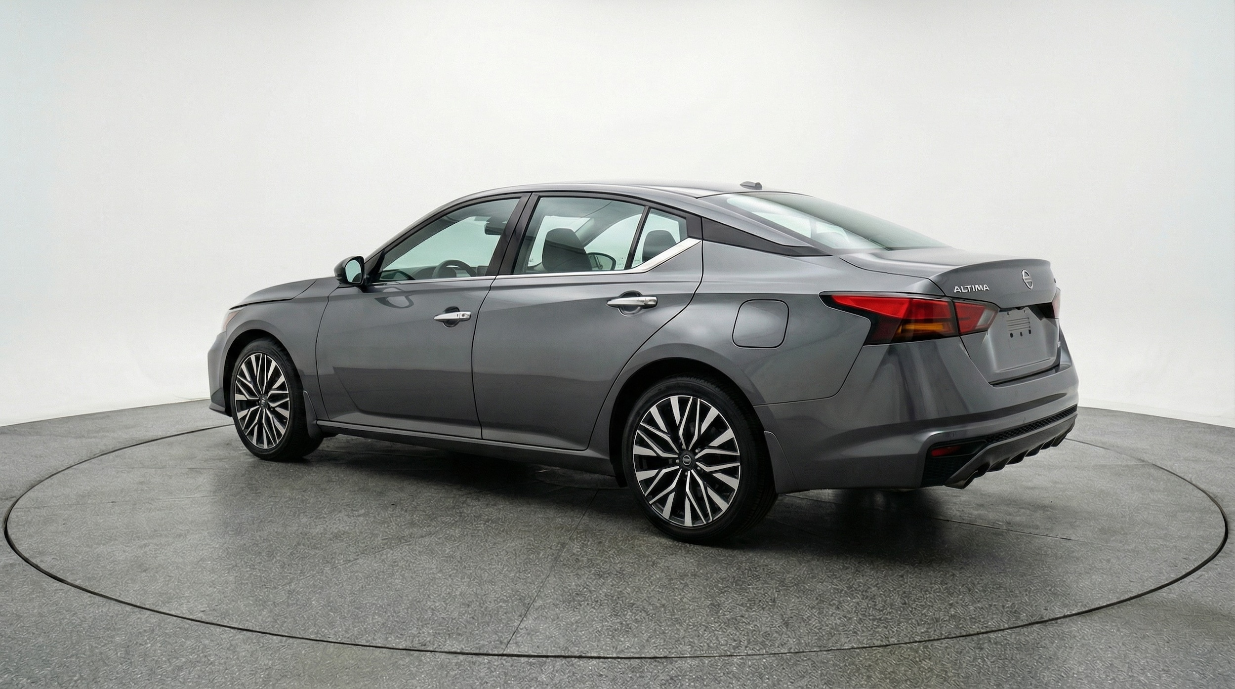 Thumbnail: 2025 Nissan Altima - 5