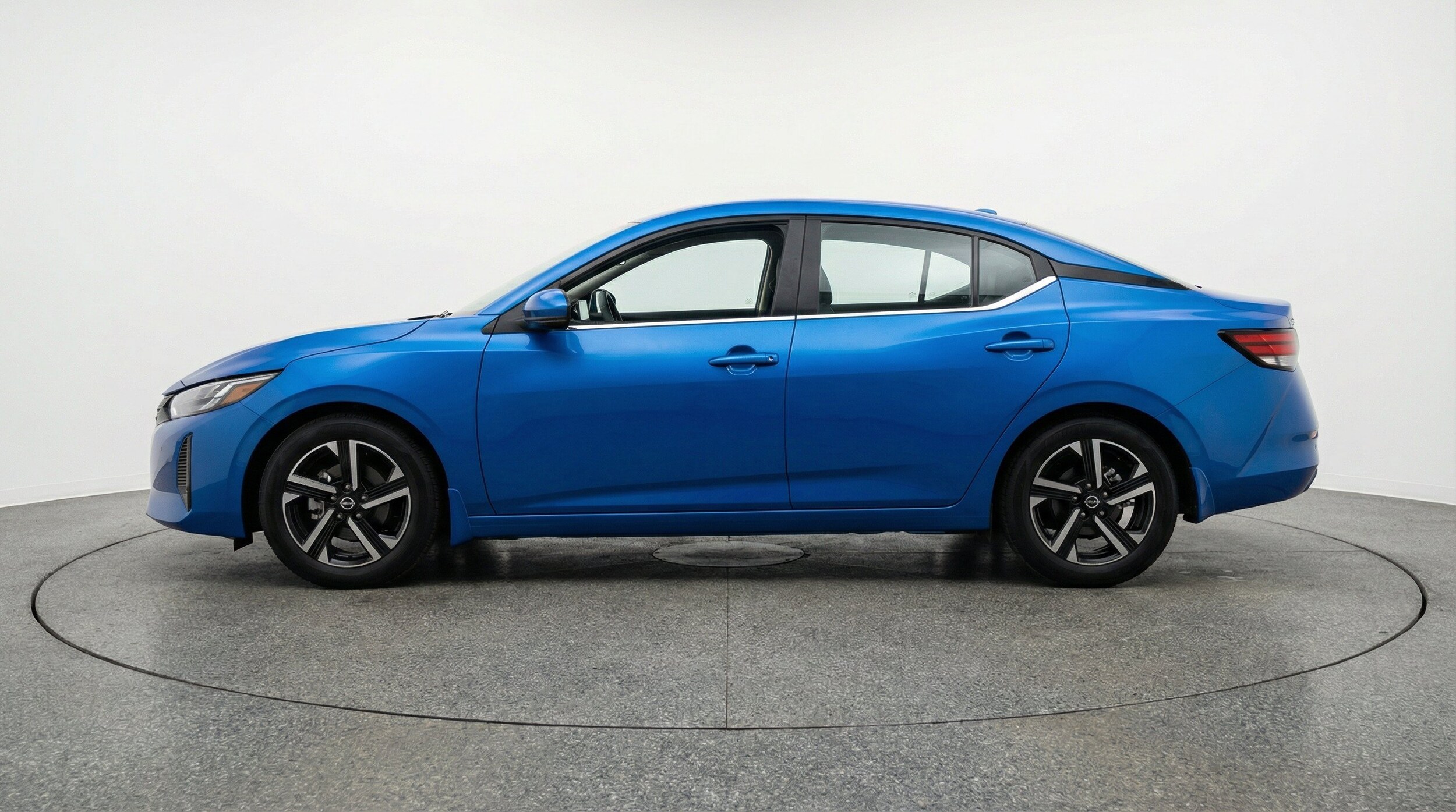 Thumbnail: 2025 Nissan Sentra - 5