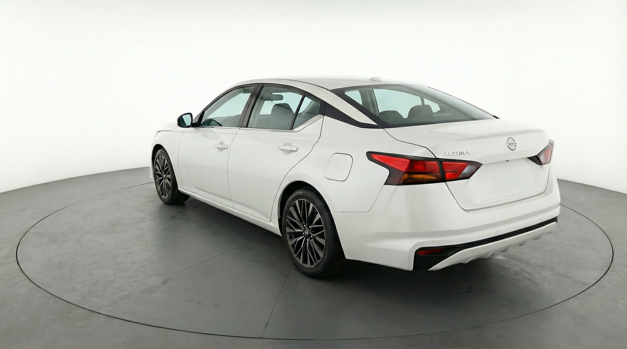 Thumbnail: 2025 Nissan Altima - 5