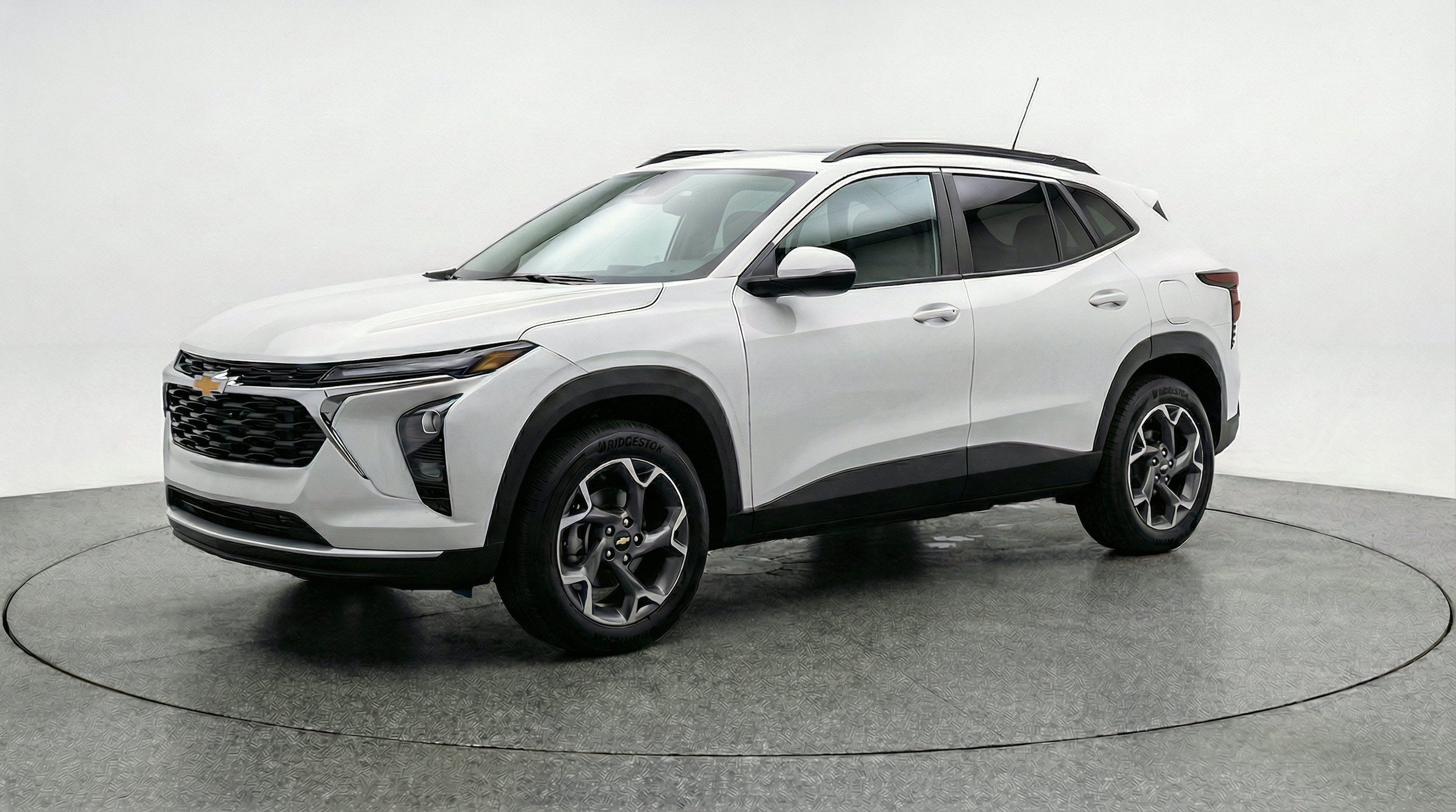 Thumbnail: 2025 Chevrolet Trax - 3